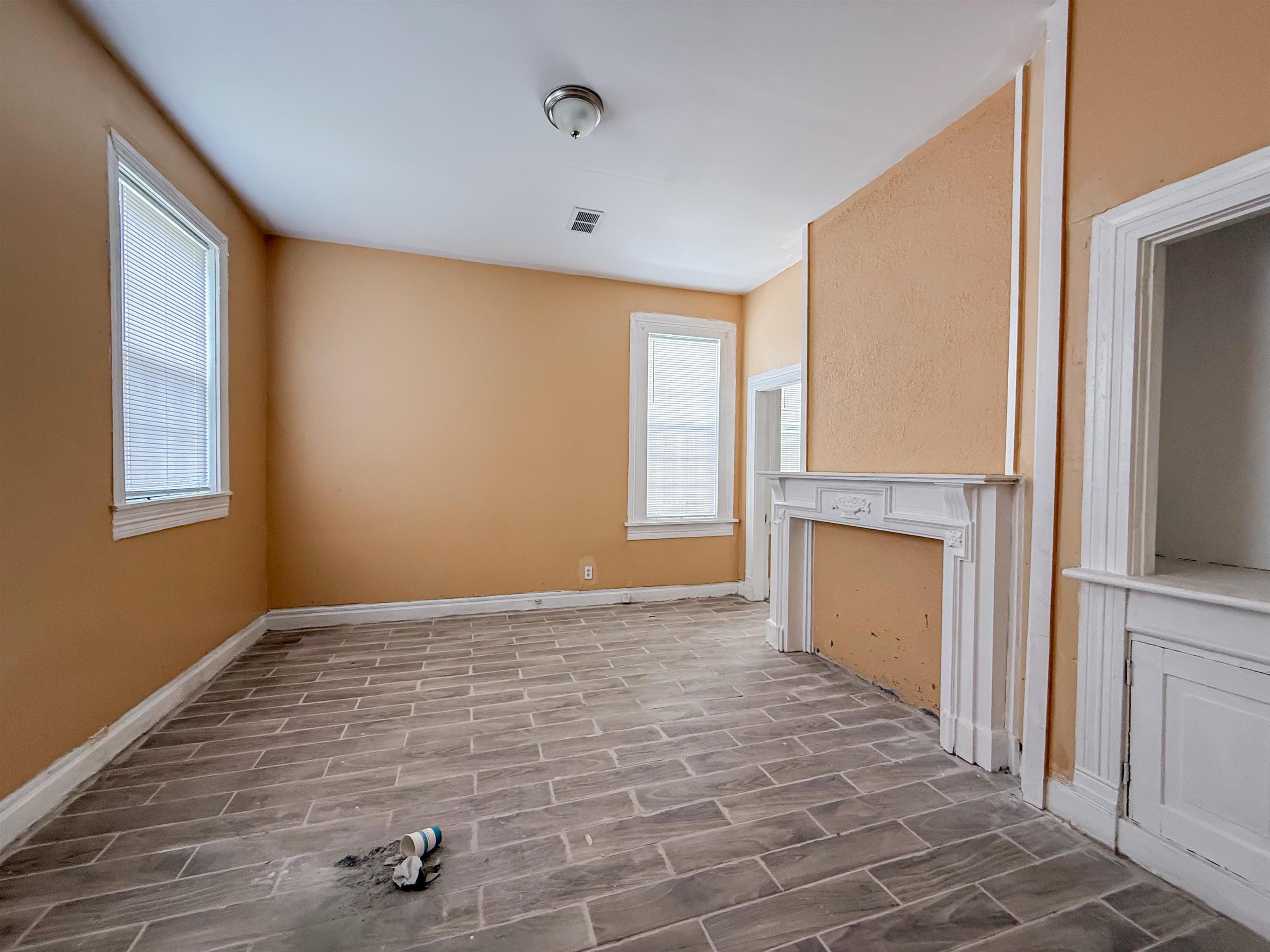 222 Leath St Property Photo 16