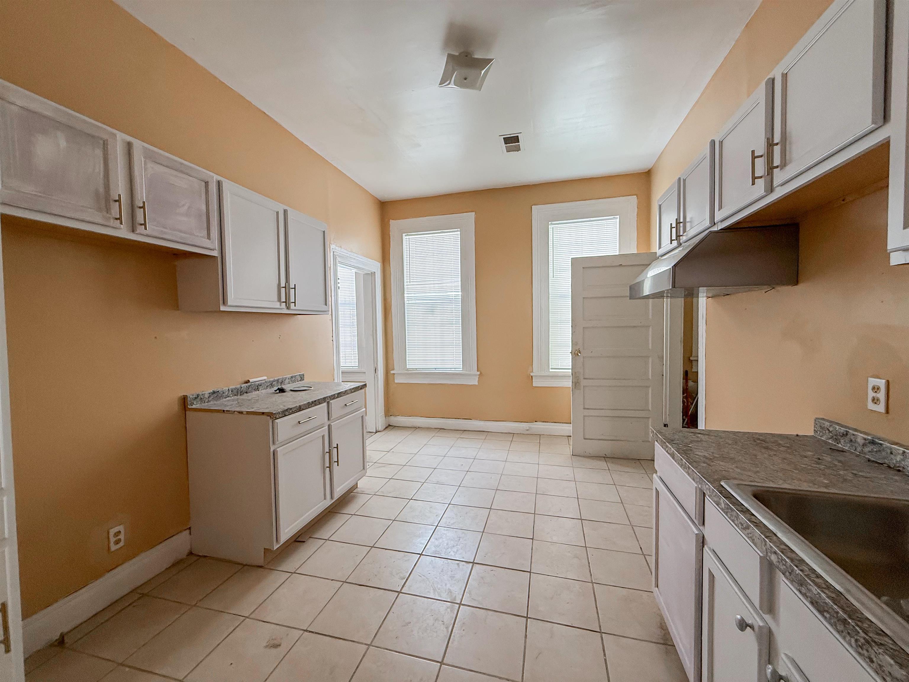 222 Leath St Property Photo 22