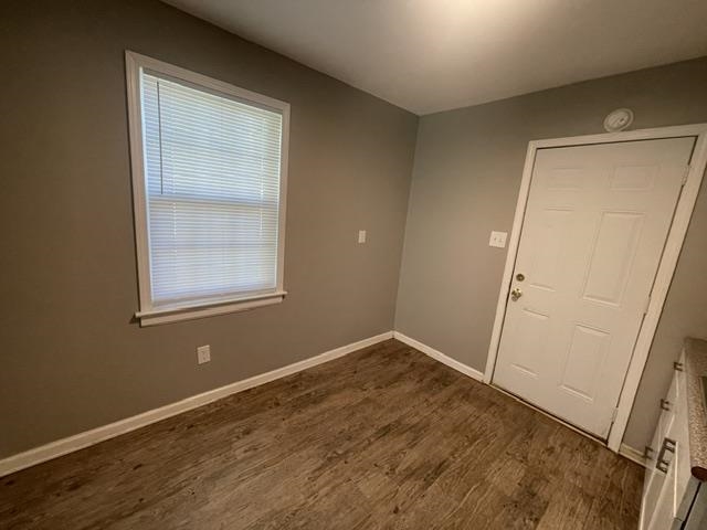 1572 Hanauer St A Property Photo 4