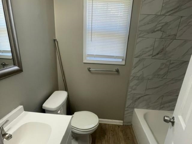 1572 Hanauer St A Property Photo 10