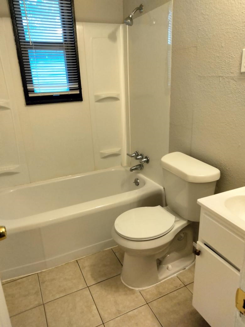2797 Montague Ave Property Photo 34