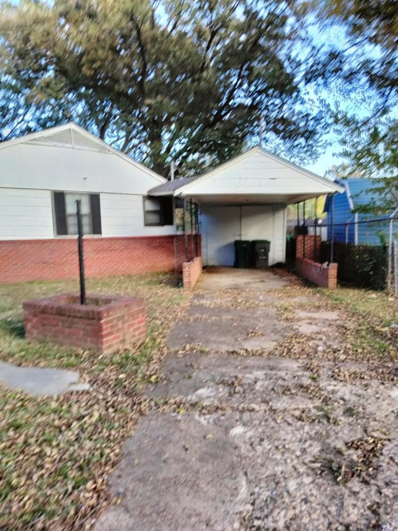 2797 Montague Ave Property Photo 37