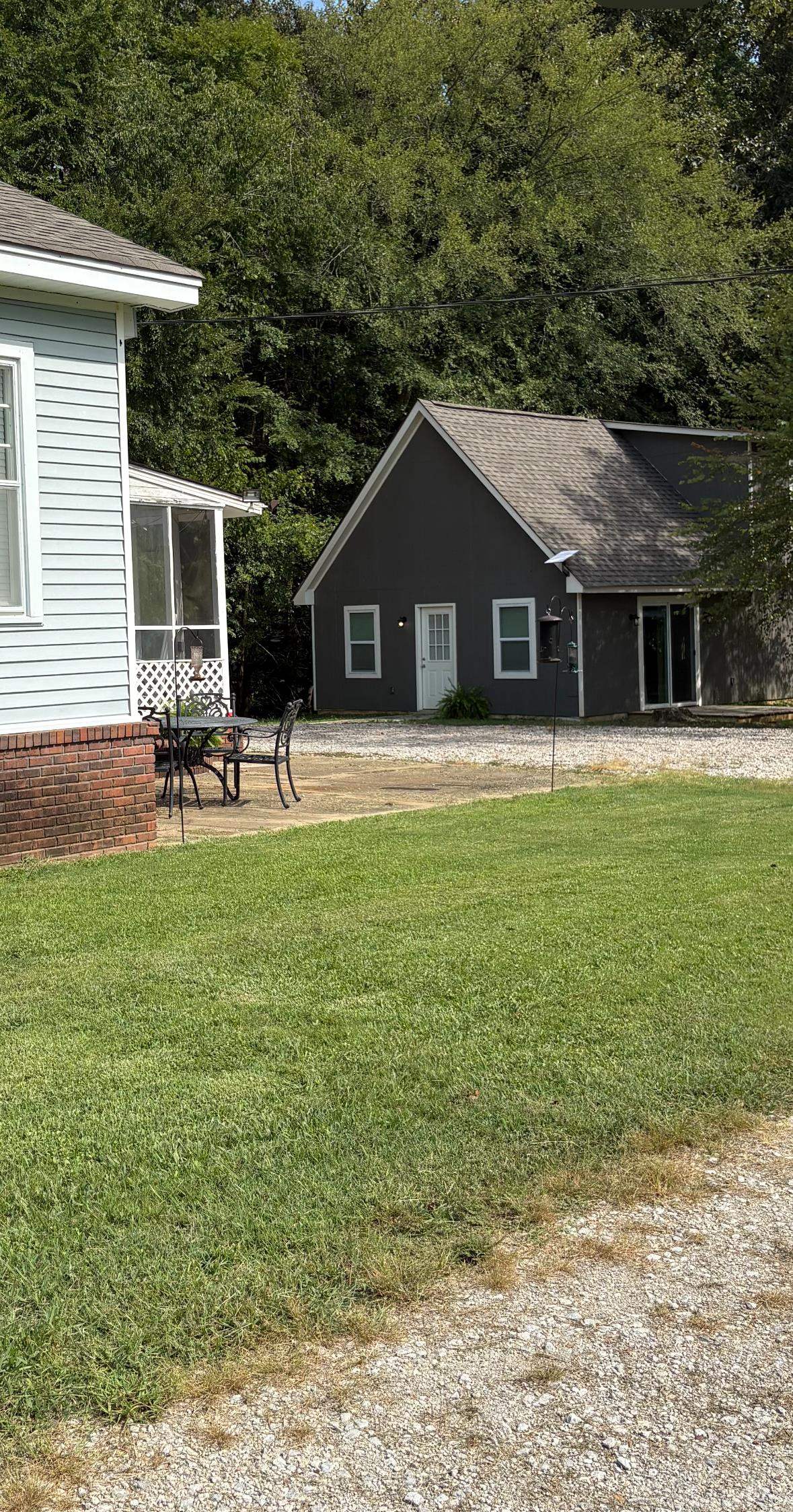 1660 Railroad Dr Property Photo 17