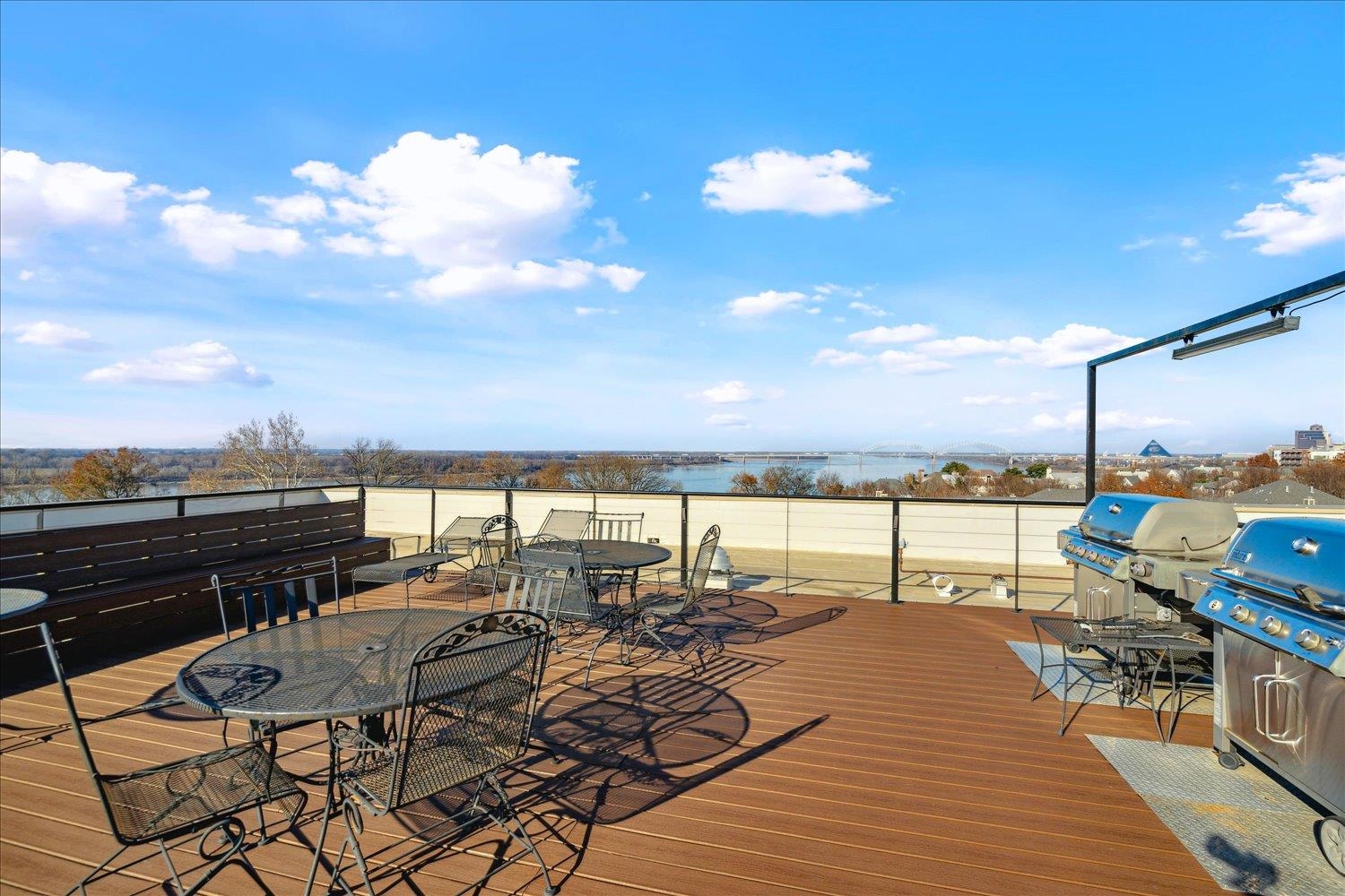 648 S Riverside Dr 411 Property Photo 27