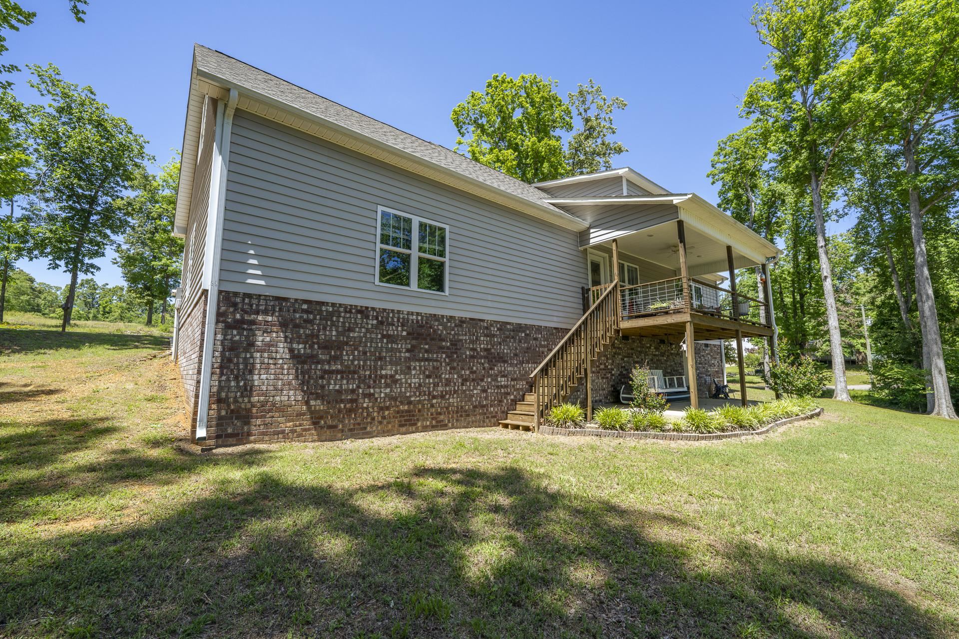 127 Sycamore St Property Photo 30