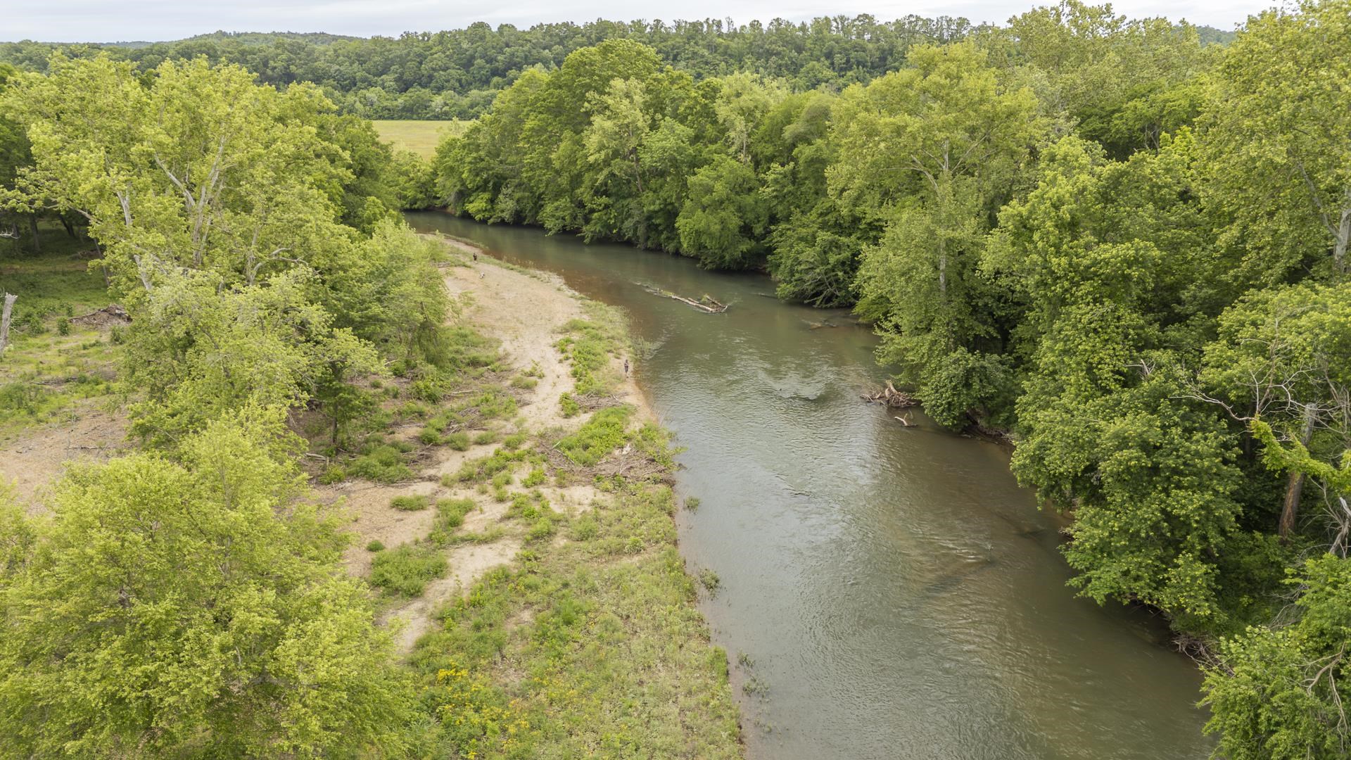 Buffalo River Rd Property Photo 3