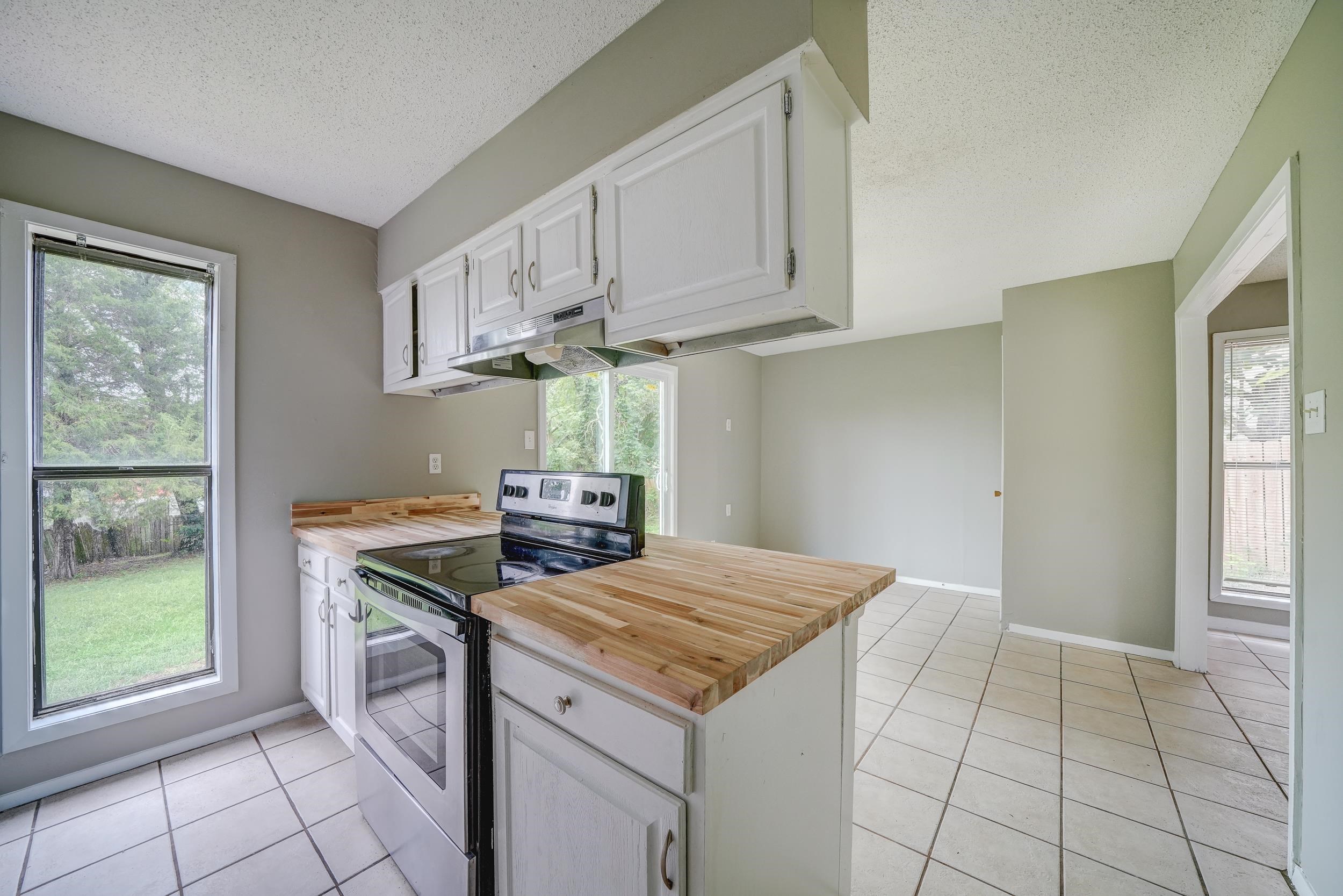 4378 Sherrycrest Cv Property Photo 10