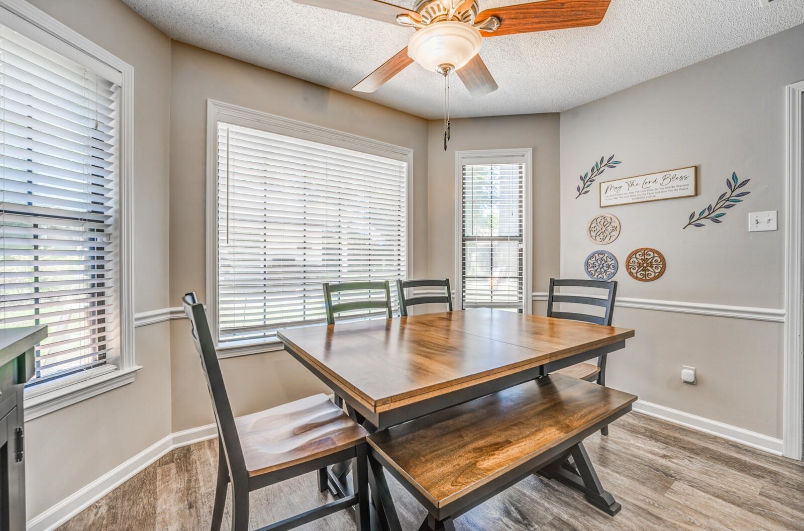 3769 Oak Forest Dr Property Photo 14
