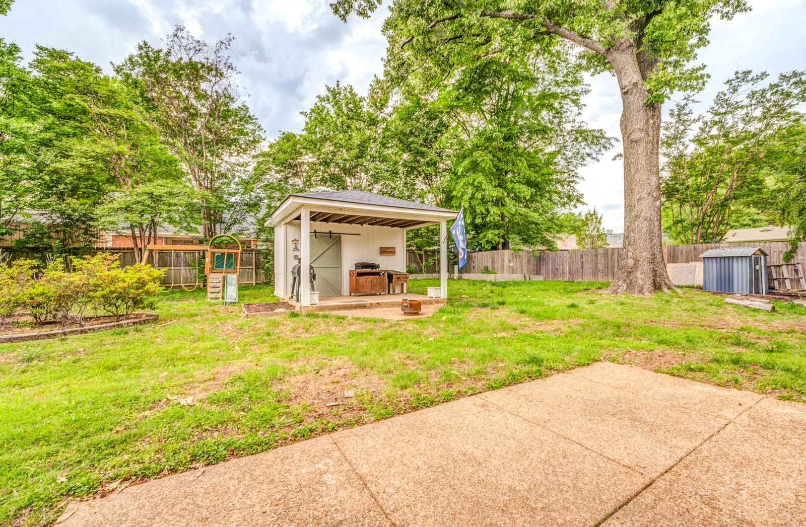 3769 Oak Forest Dr Property Photo 31