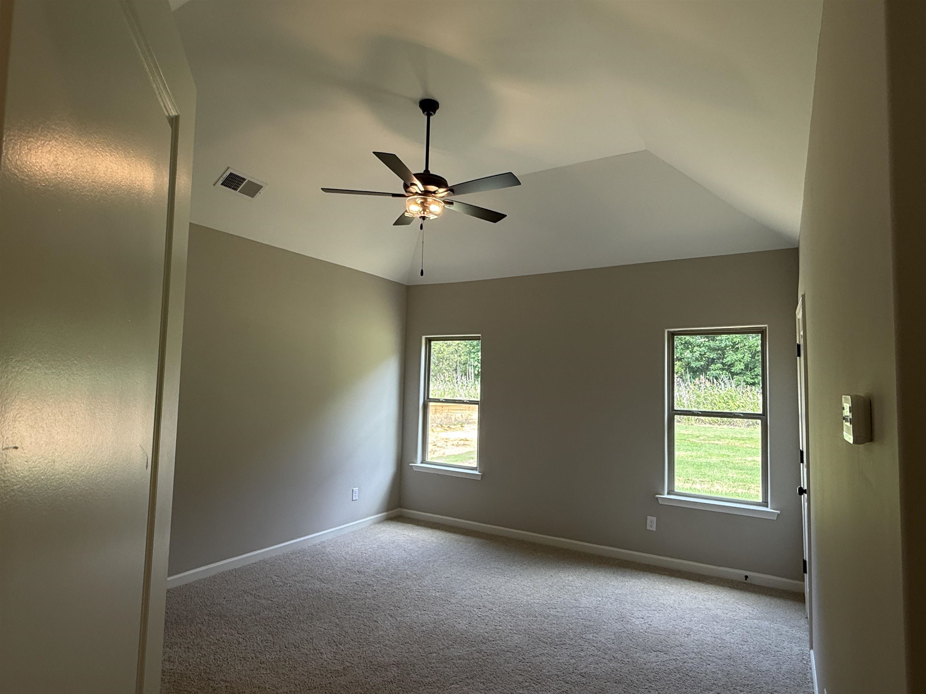 115 Ridgefield Dr Property Photo 6