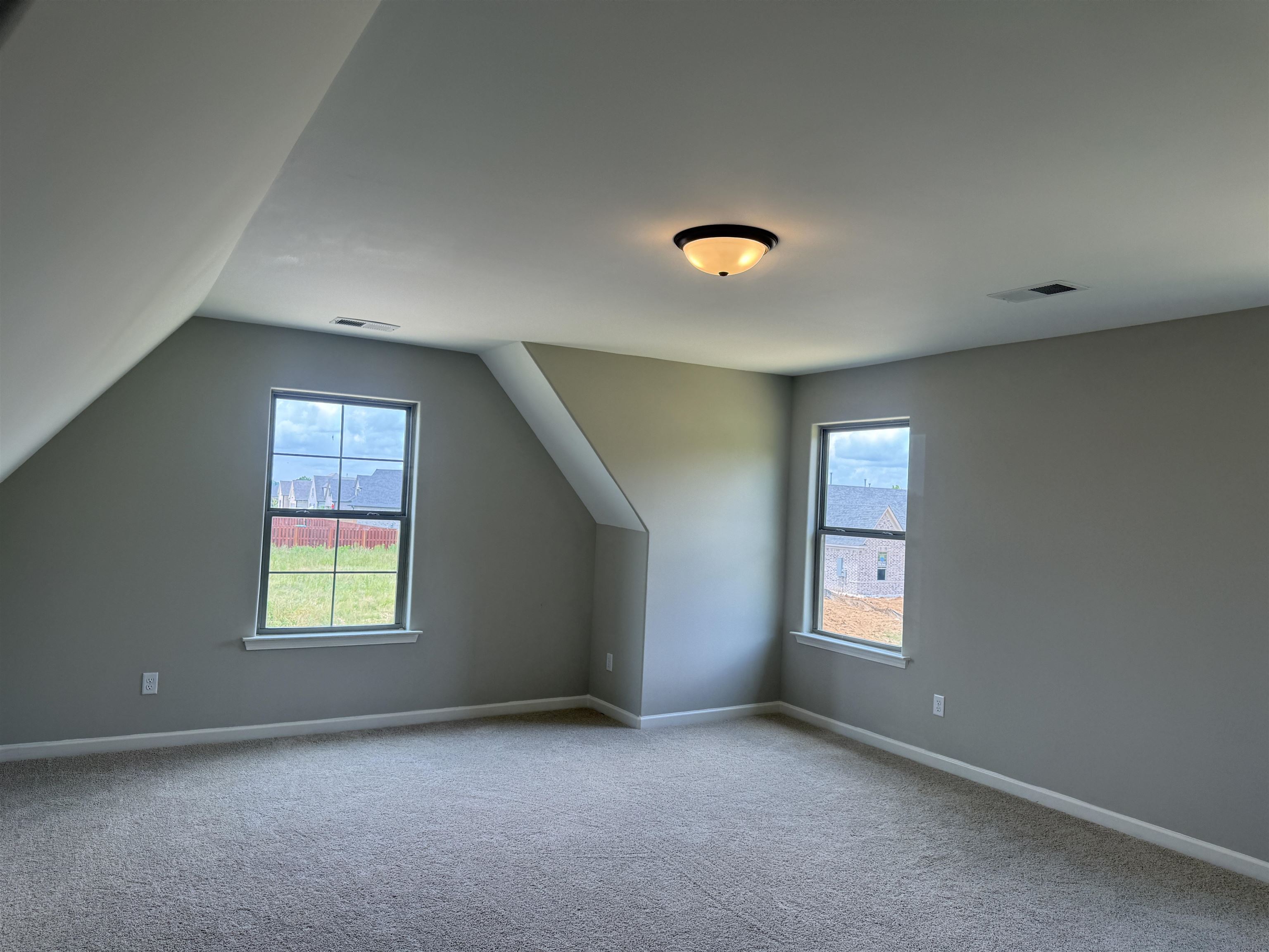 115 Ridgefield Dr Property Photo 14