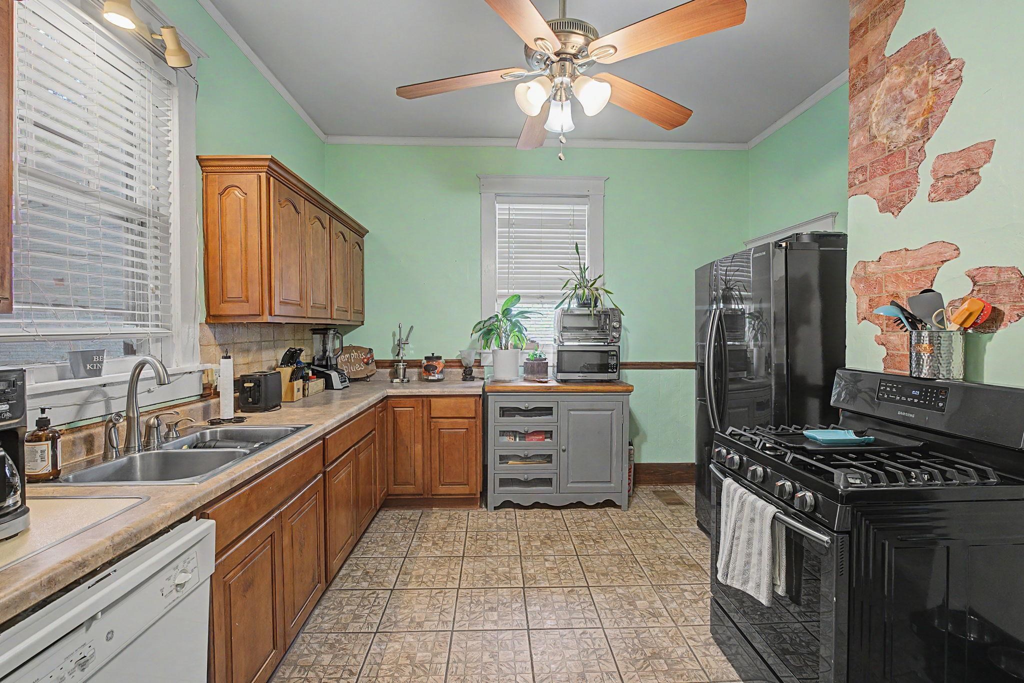 1911 Jefferson Ave Property Photo 14
