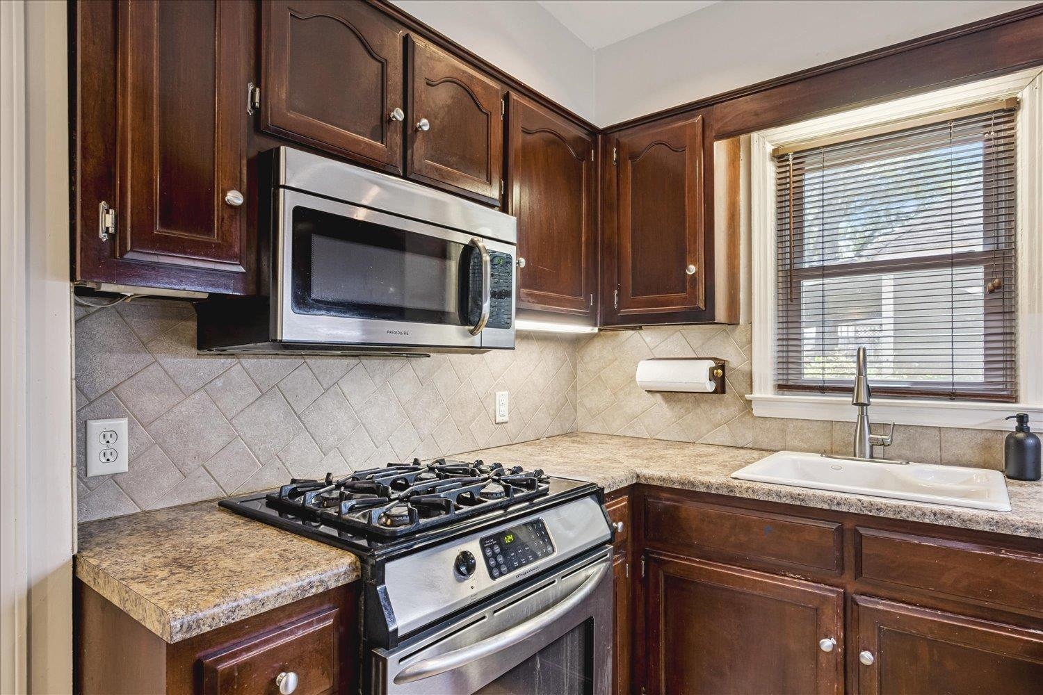 2751 Natchez Ln Property Photo 10