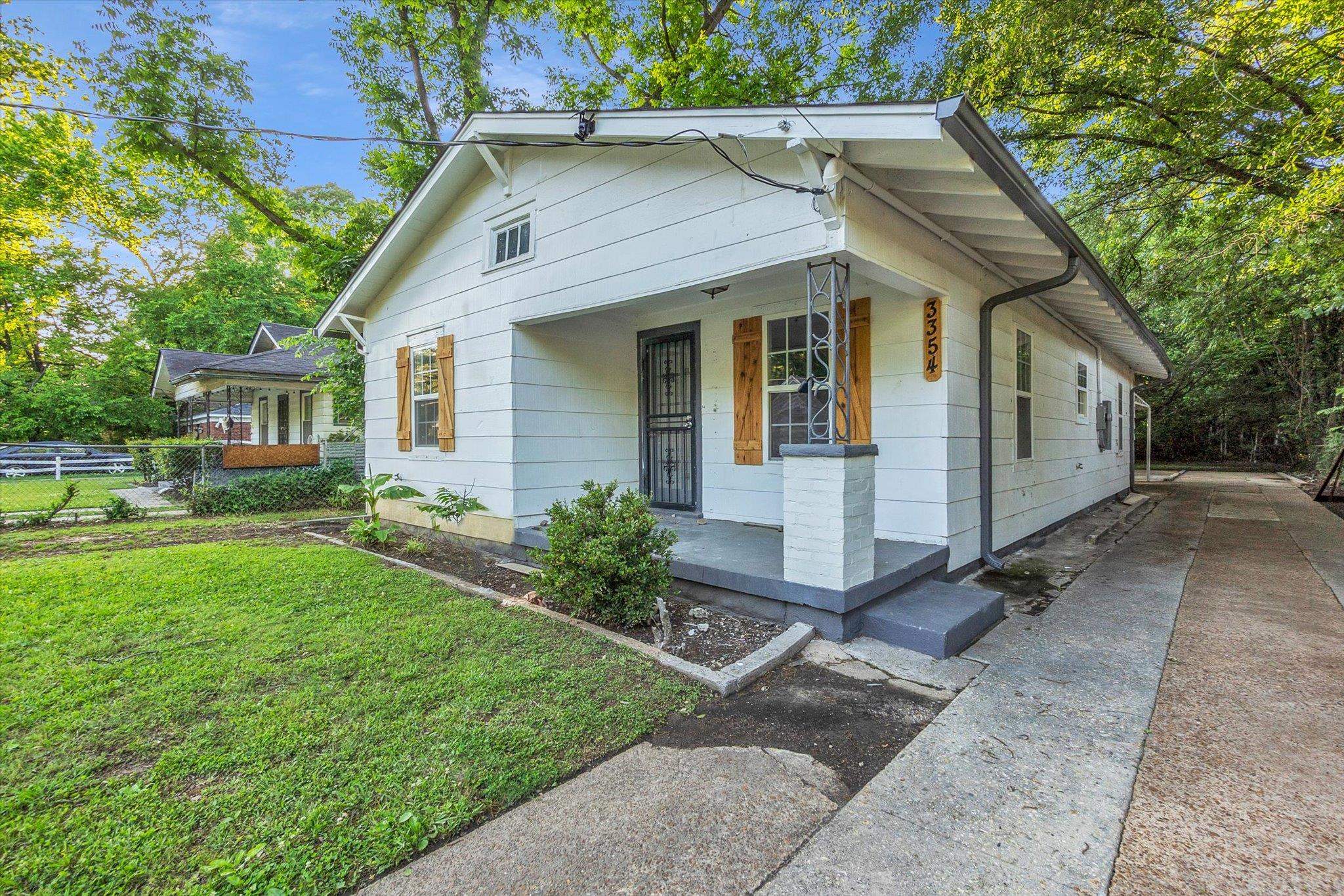 3354 Guernsey Ave Property Photo 4