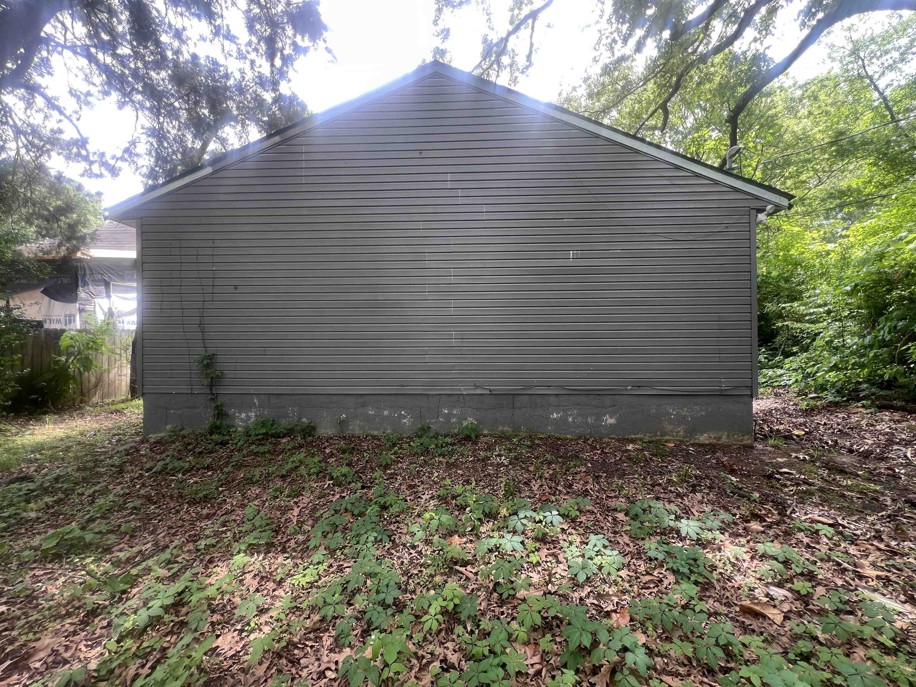 1561 Preston St Property Photo 3