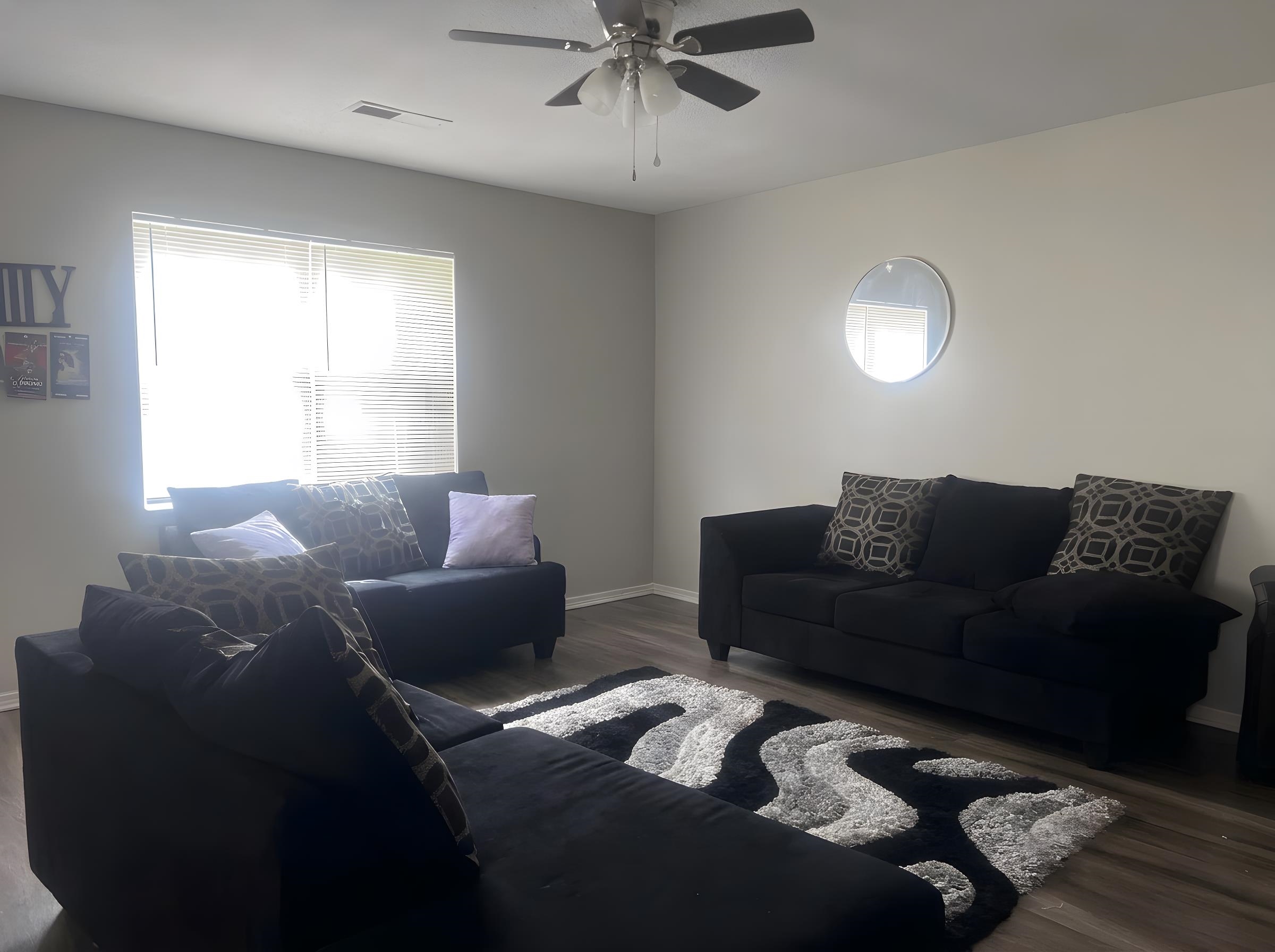 1561 Preston St Property Photo 4