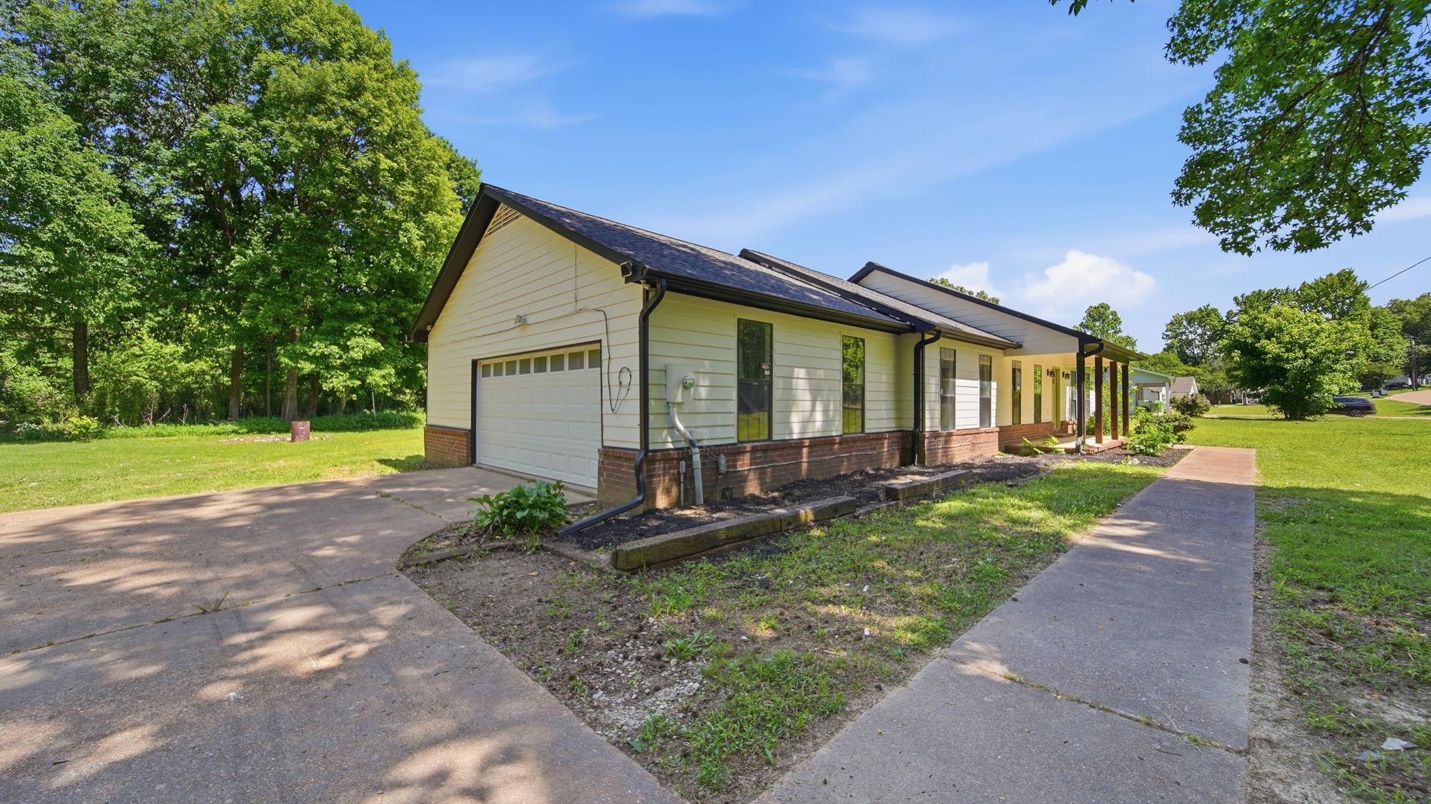 470 Indian Creek Rd Property Photo 4