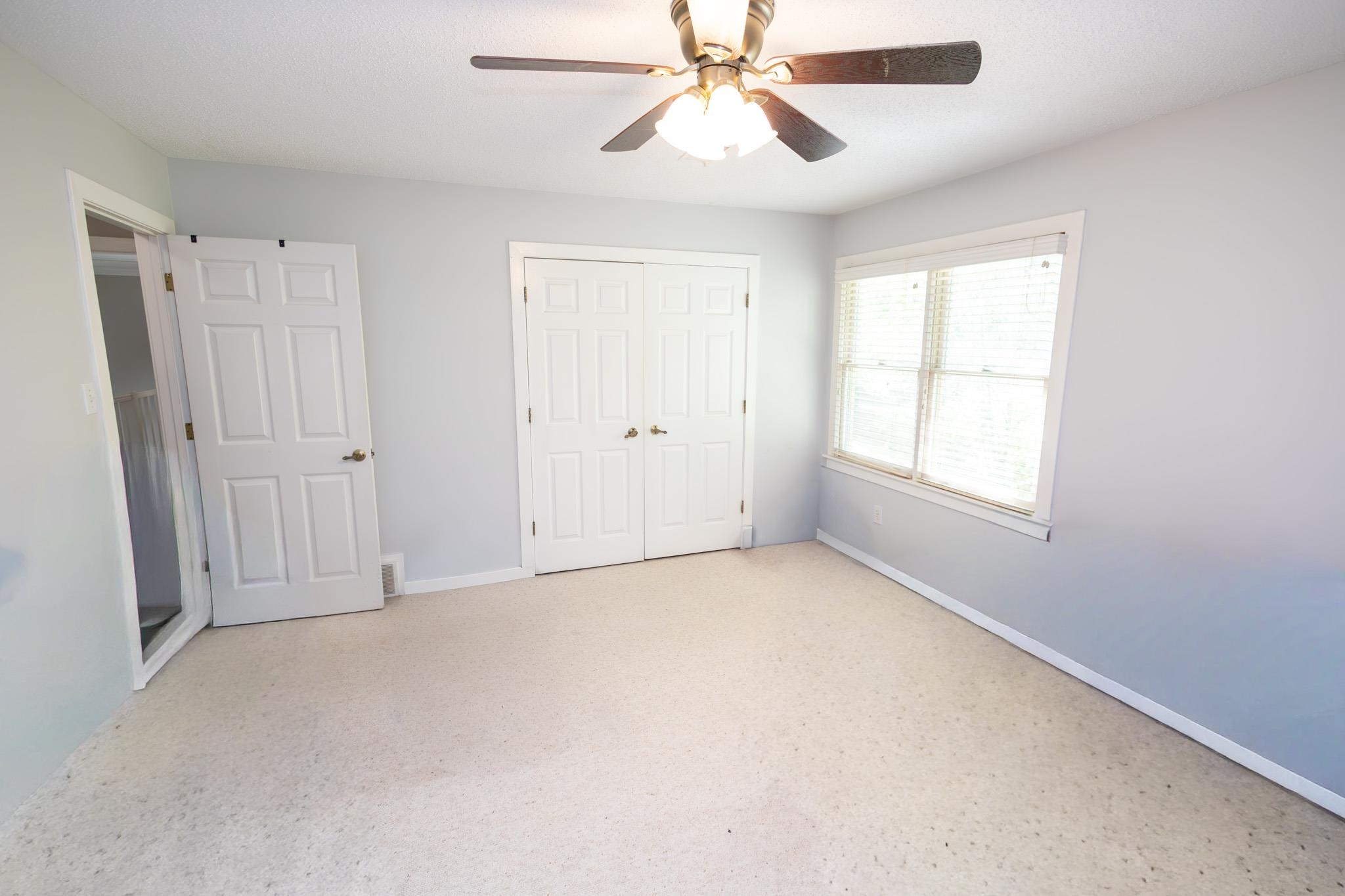 2485 Stratfield Dr St Se Property Photo 8