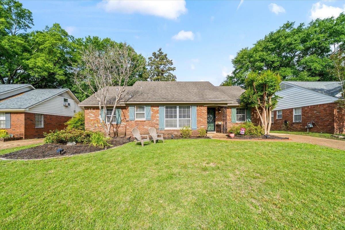 1591 Sterling Dr Property Photo 3
