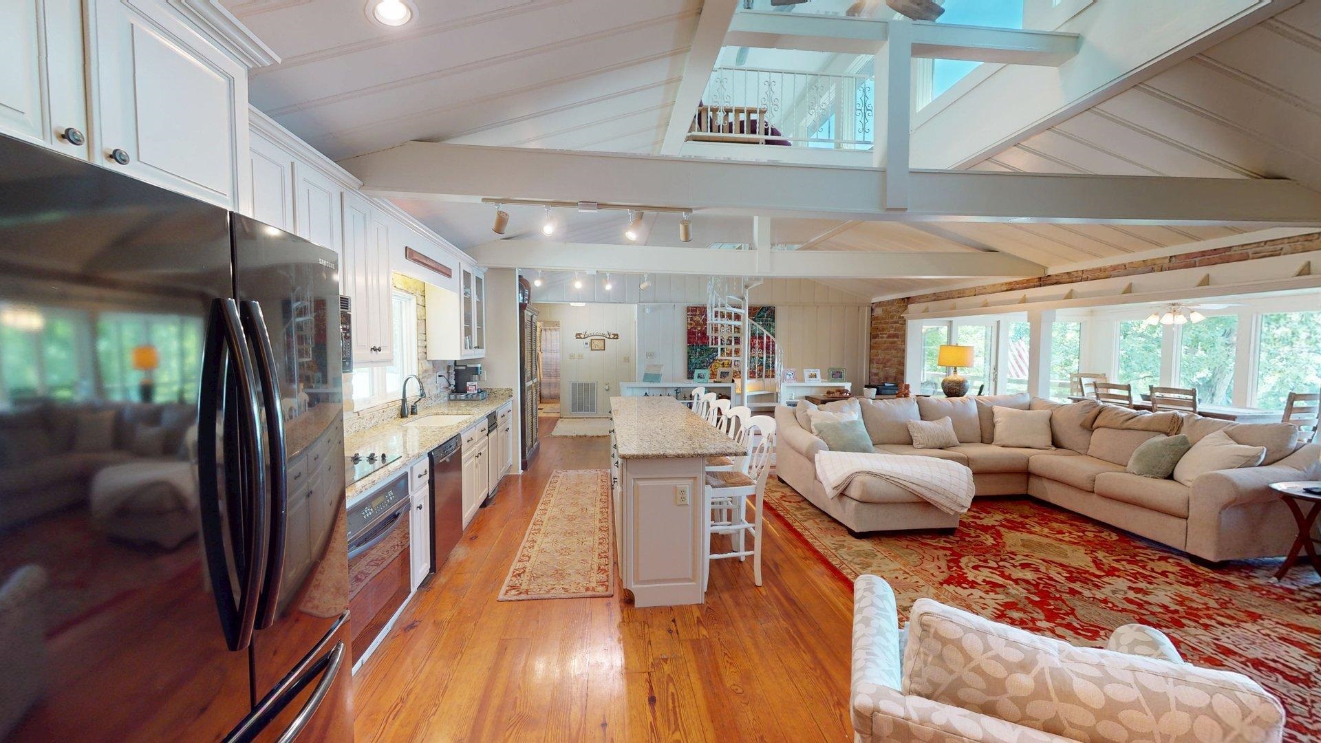 50 Cr 396 Rd Property Photo 5