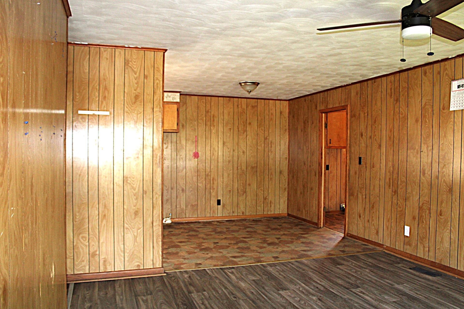 584 Chisholm Lake Rd Property Photo 8