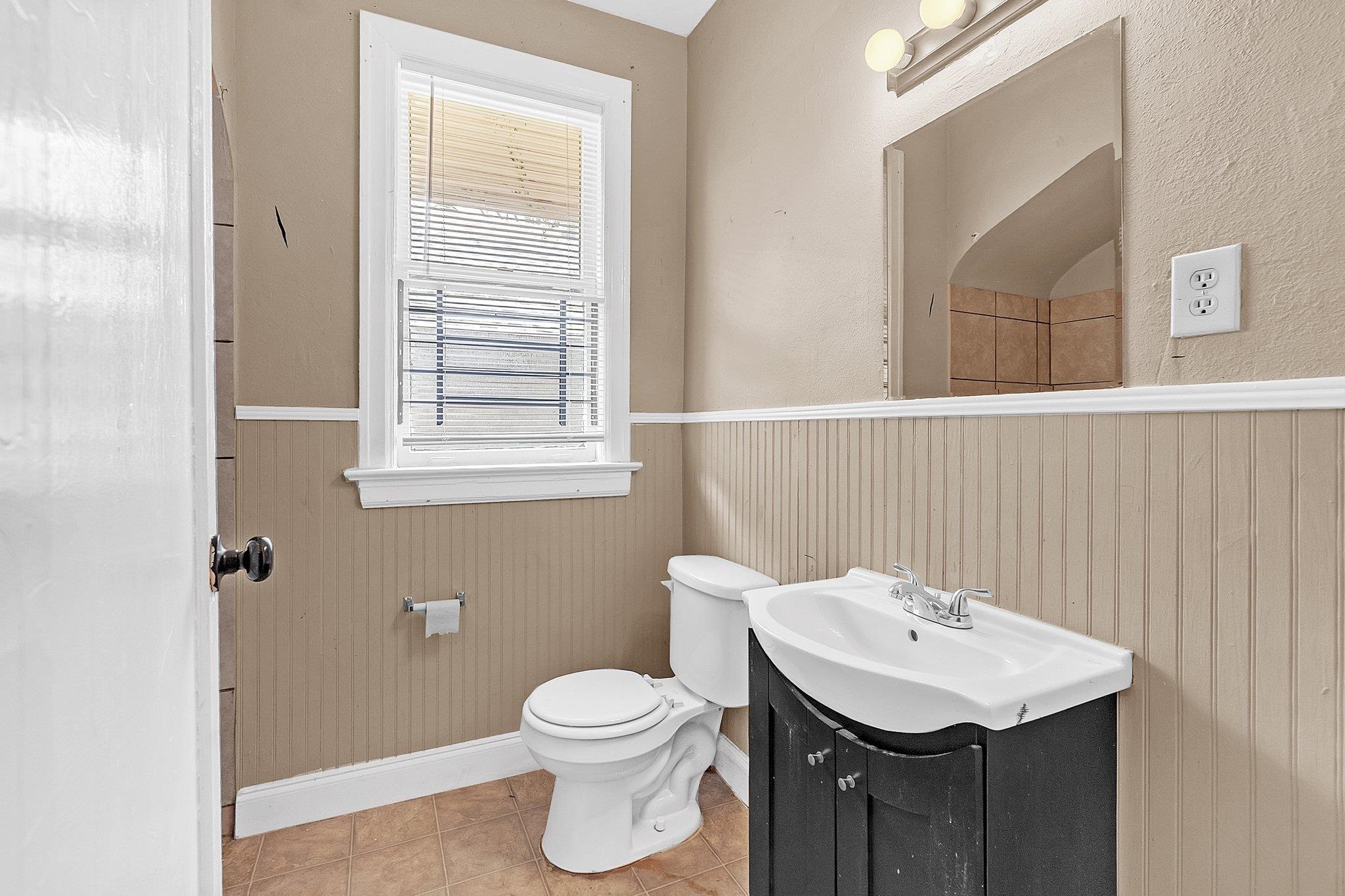 925 N Willett St Property Photo 30