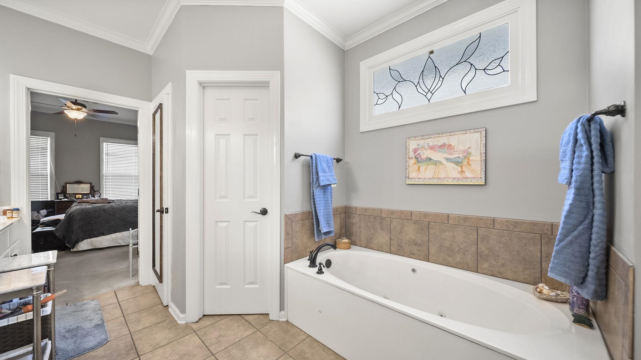 44 Forest Village Pl Property Photo 16