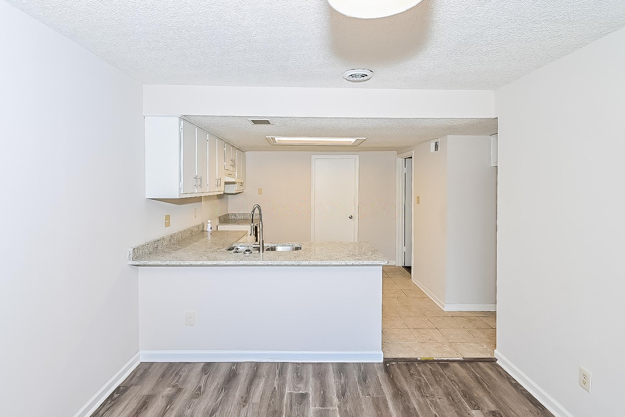 4215 Del Norte St Property Photo 6