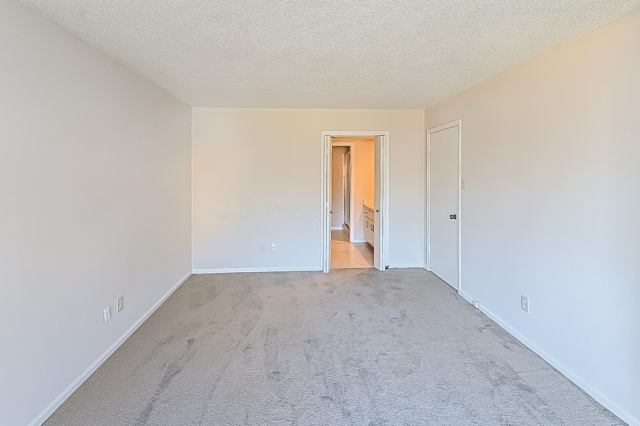 4215 Del Norte St Property Photo 10