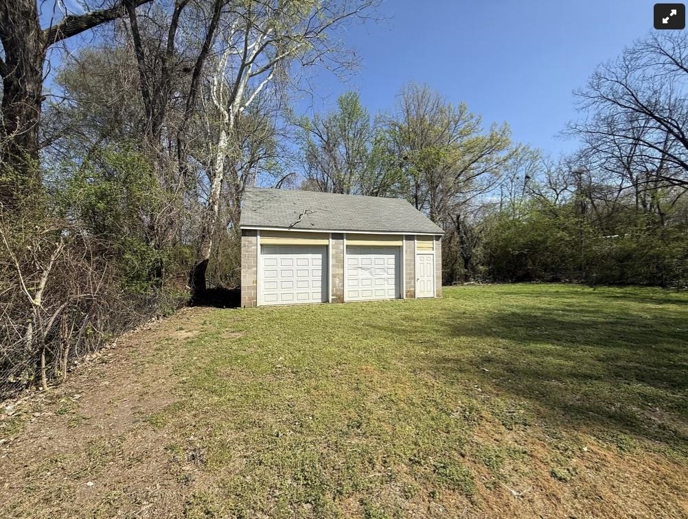 3312 University St Property Photo 24