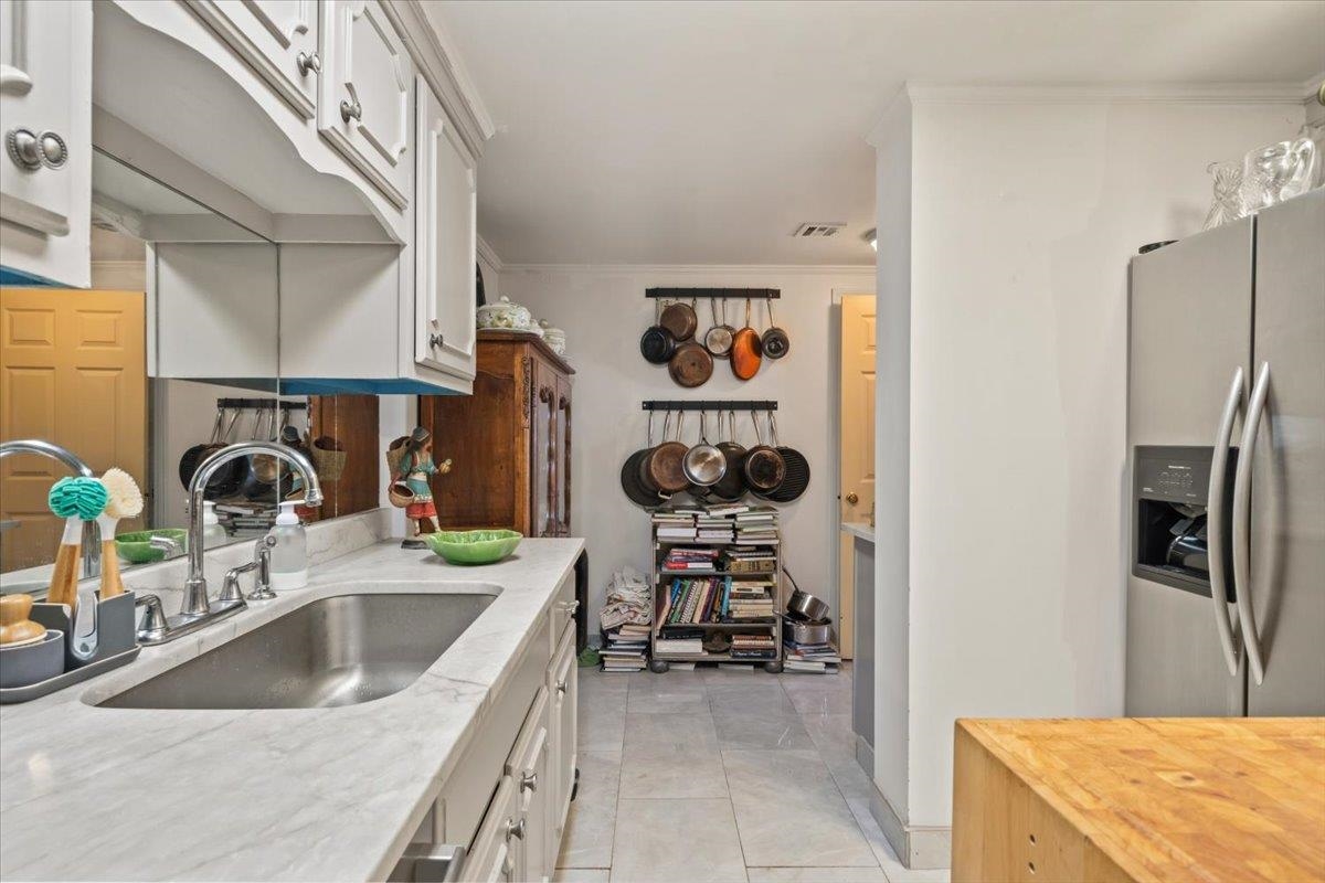 475 N Highland Ave 12a B Property Photo 18