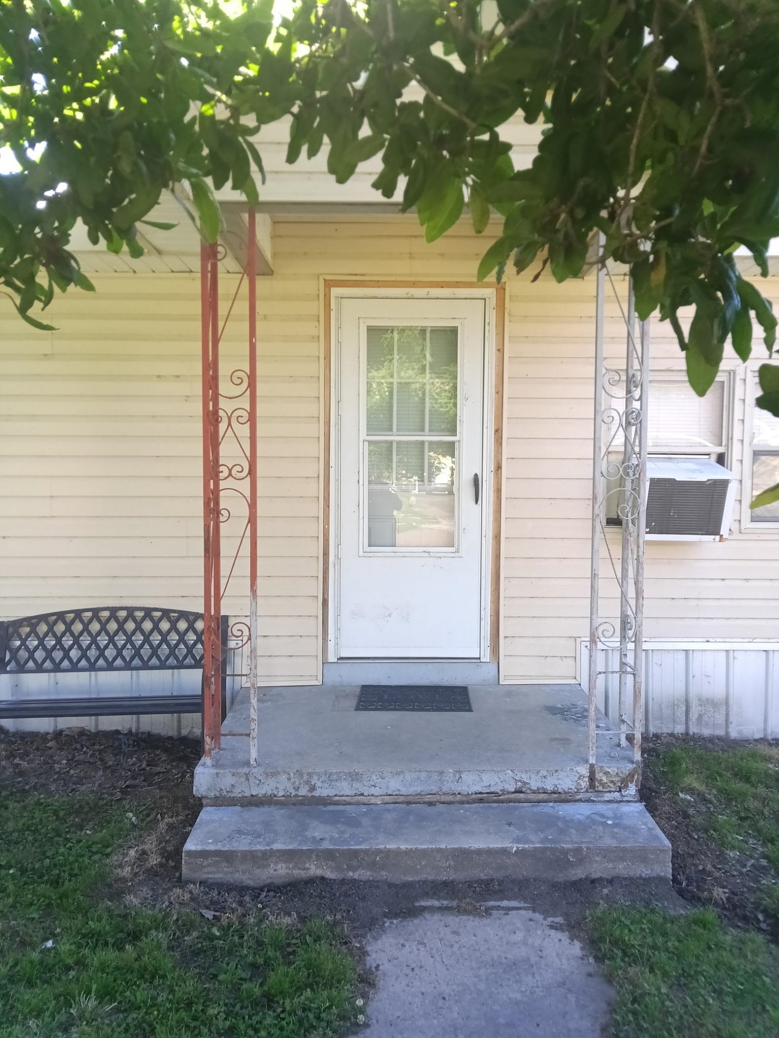 601 S MAIN ST Property Photo 1