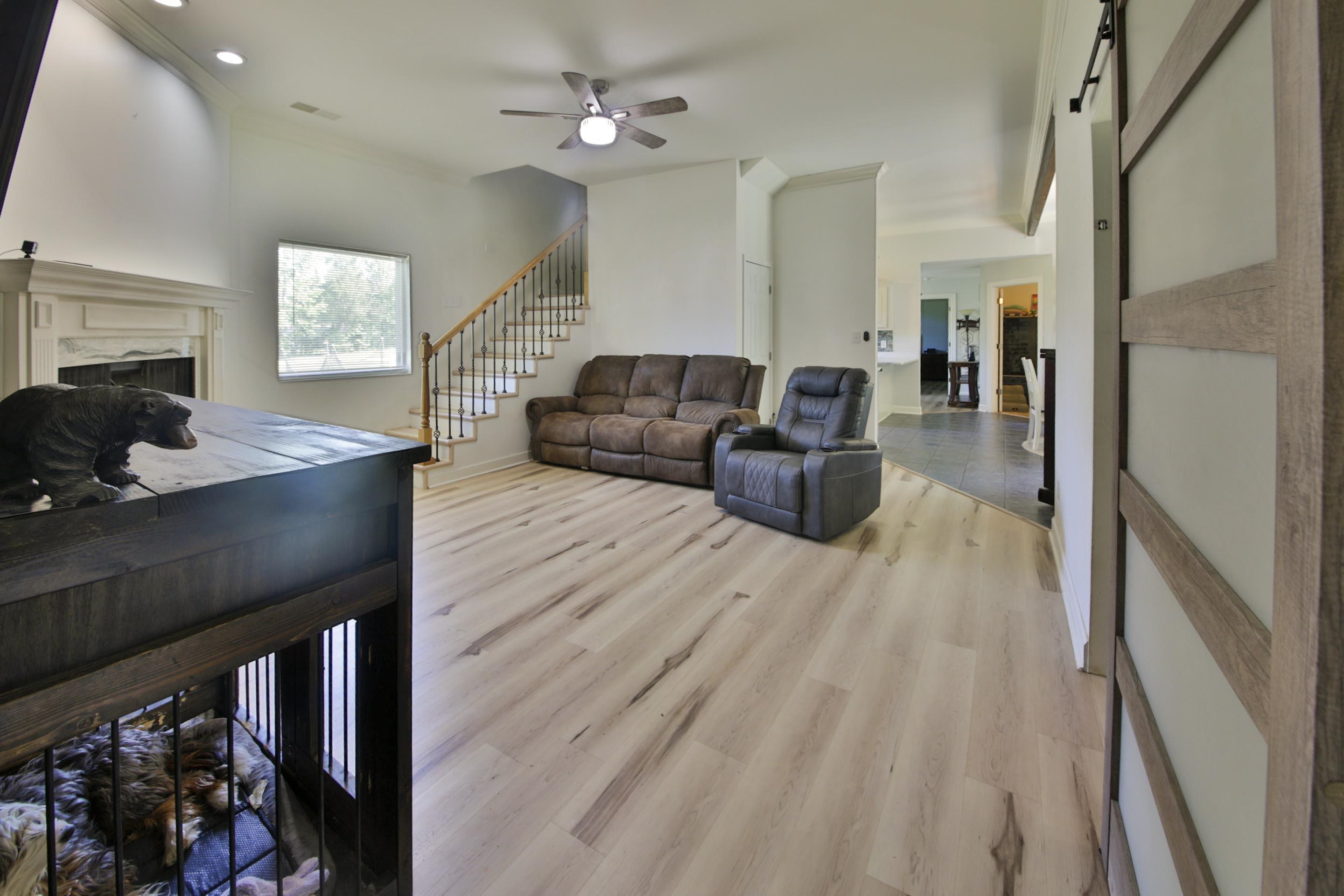 901 Armstrong Rd Property Photo 15
