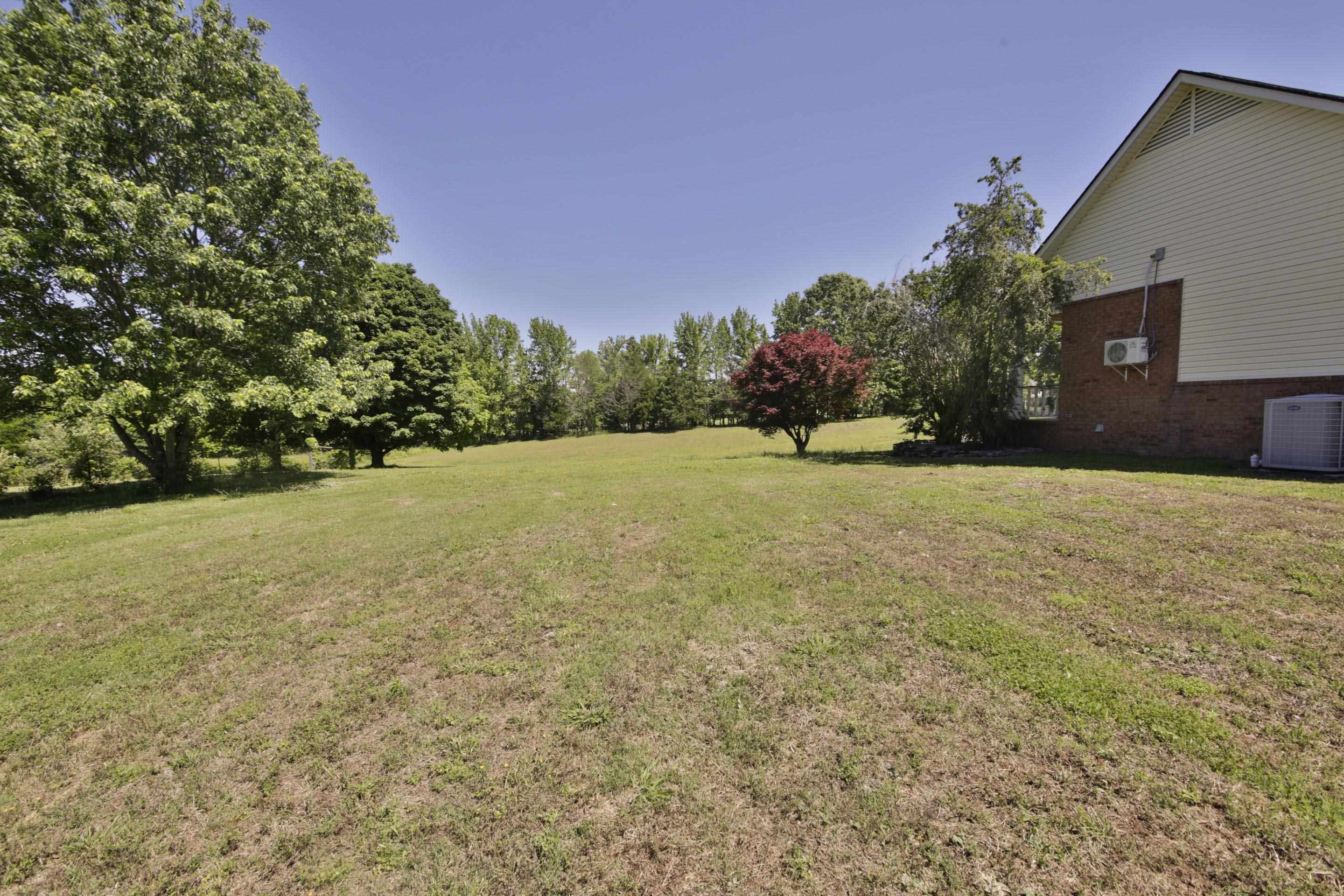901 Armstrong Rd Property Photo 28