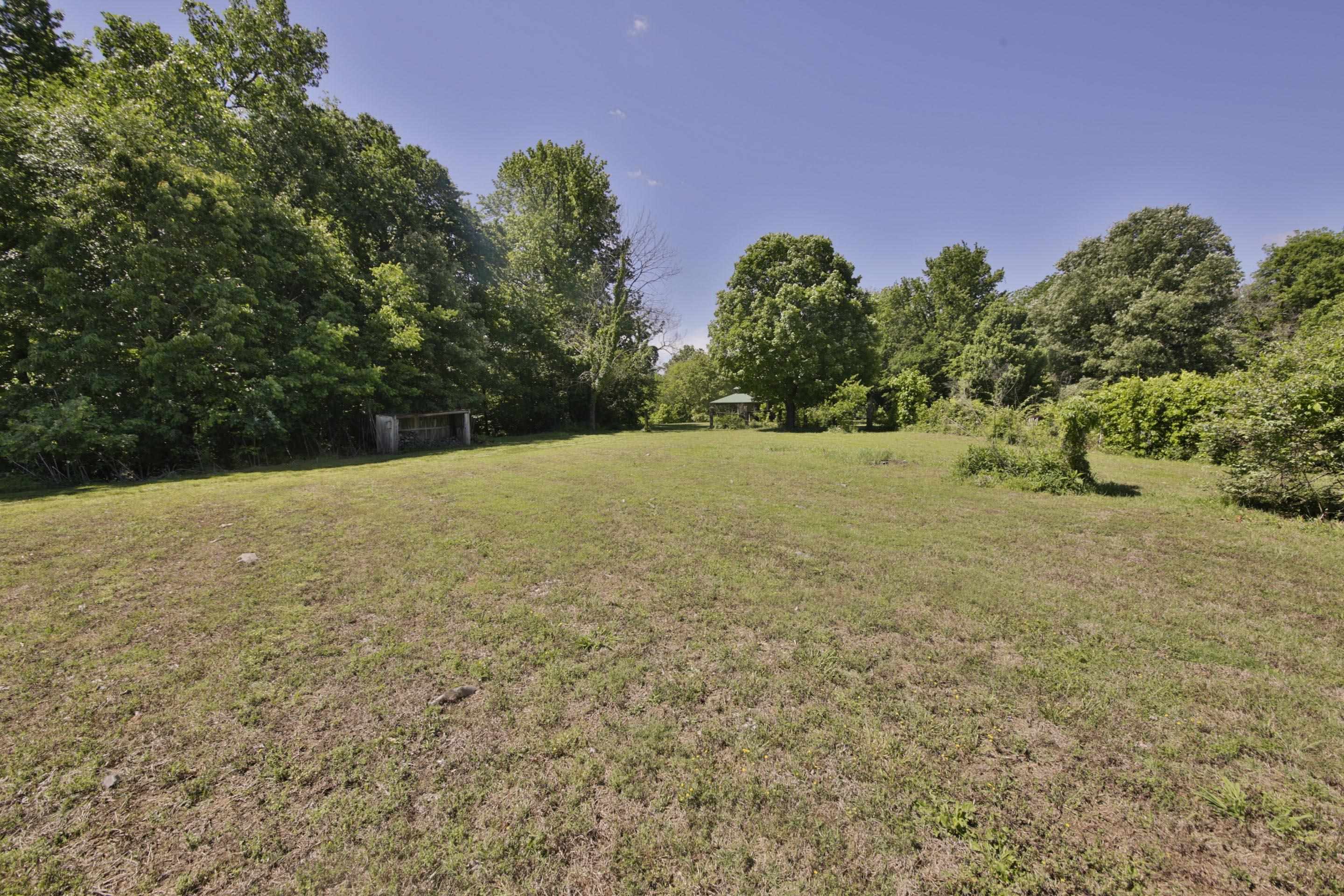 901 Armstrong Rd Property Photo 34