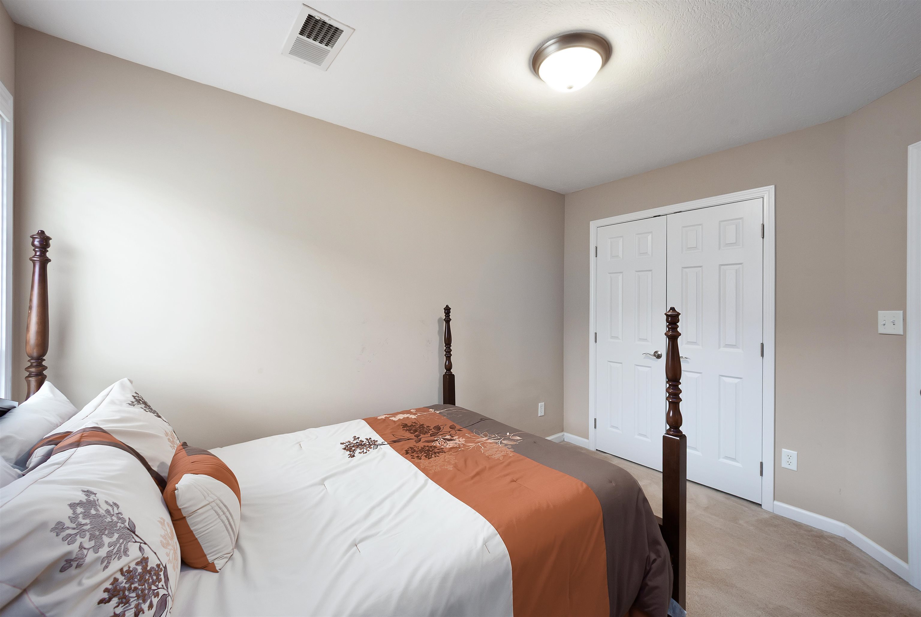 156 Lancaster Dr Property Photo 18