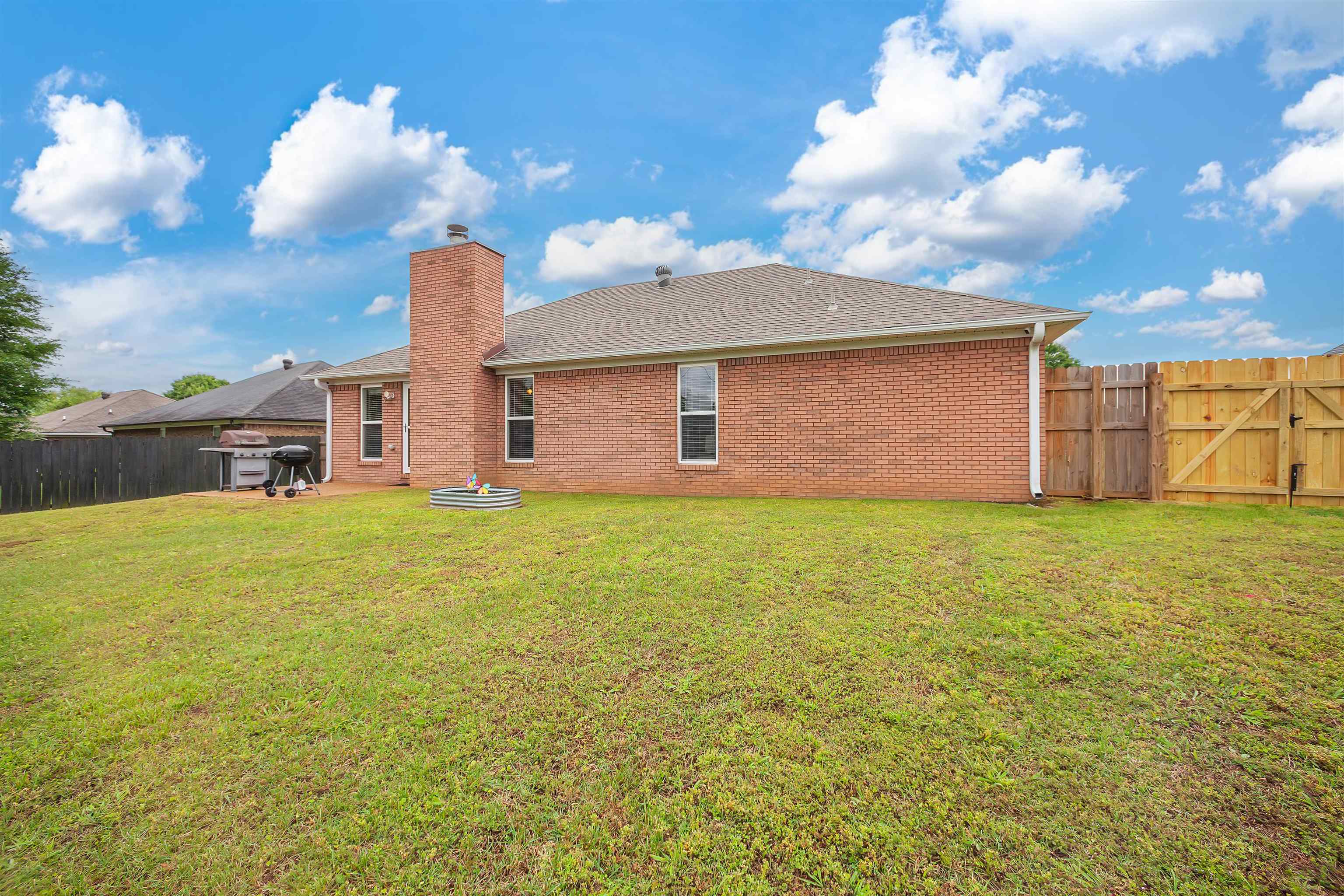 156 Lancaster Dr Property Photo 25