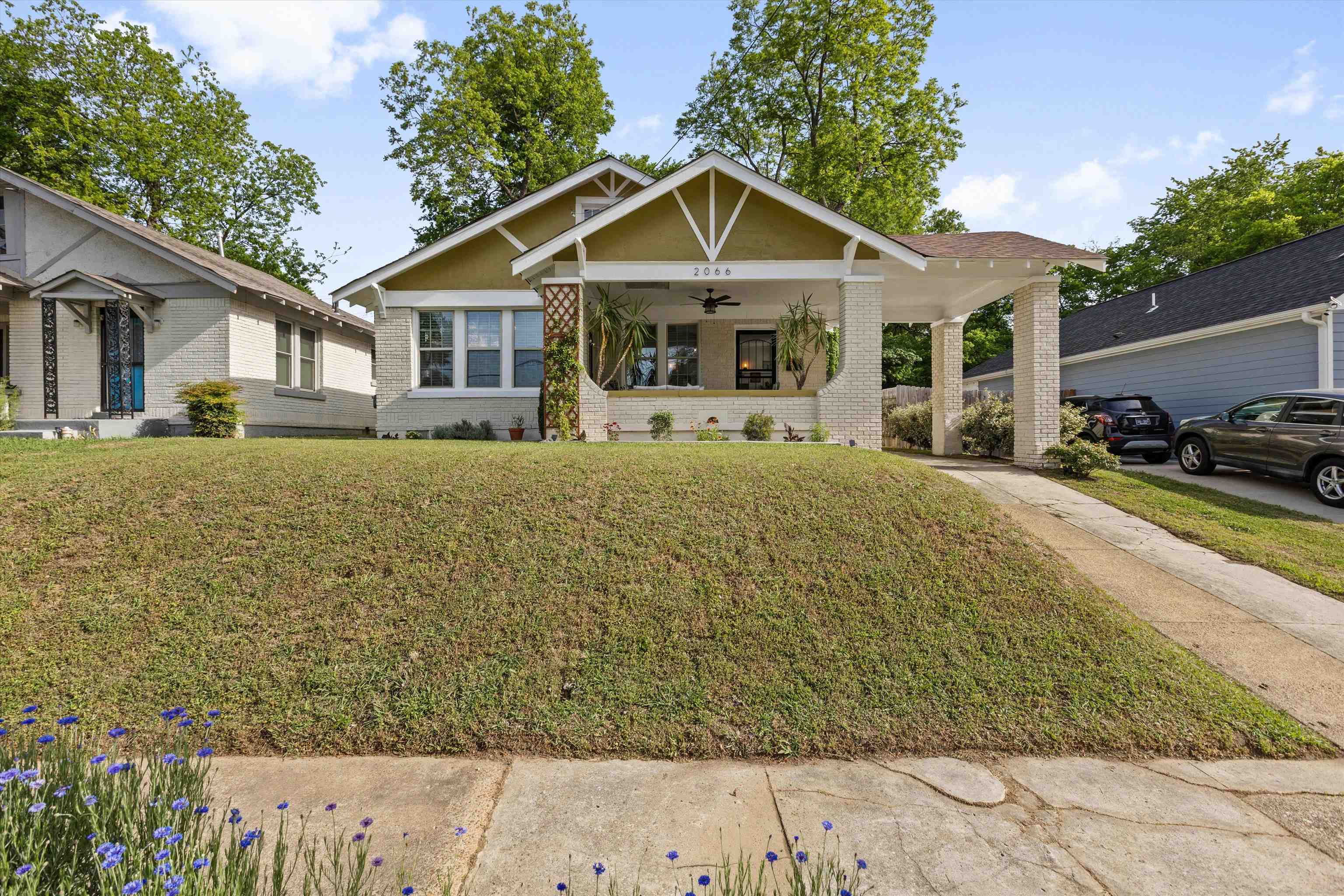 2066 E Mclemore Ave Property Photo 2
