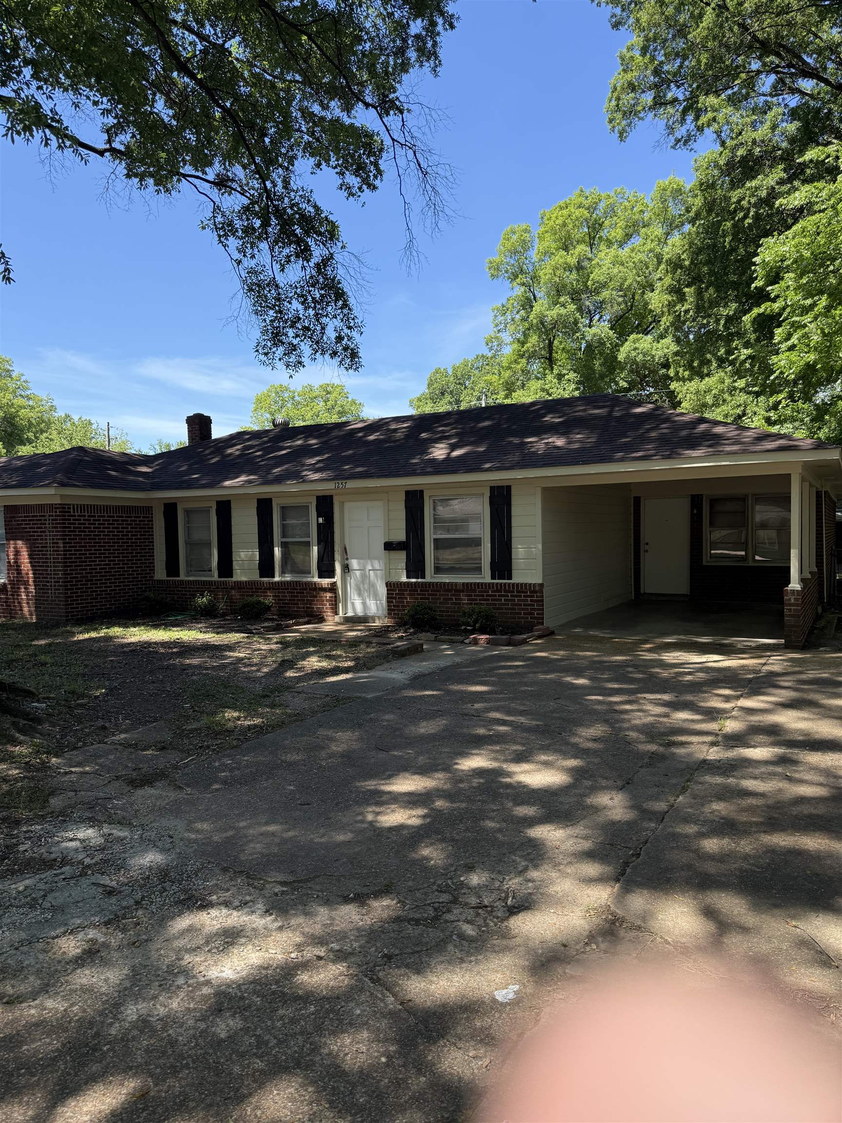 1257 S Perkins Rd Property Photo 2