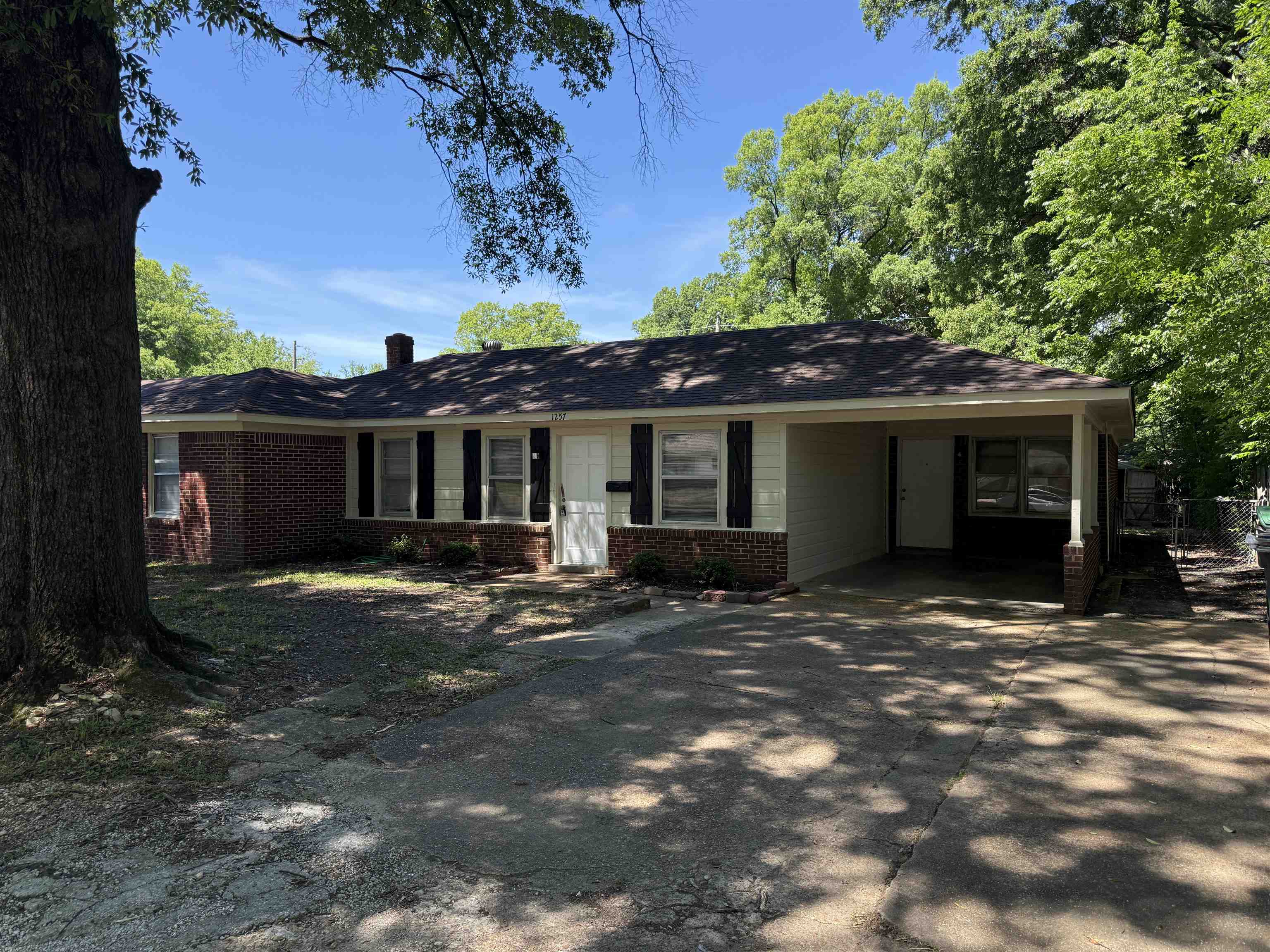 1257 S Perkins Rd Property Photo 3