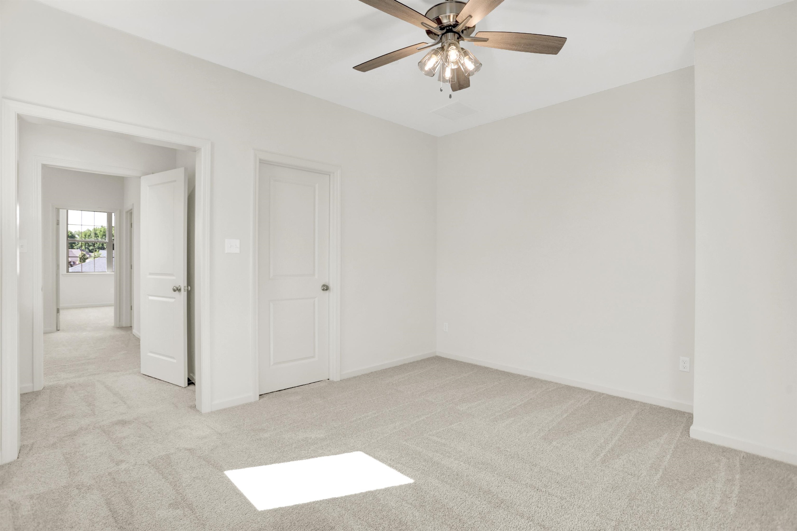 932 Aldwick Dr Property Photo 23
