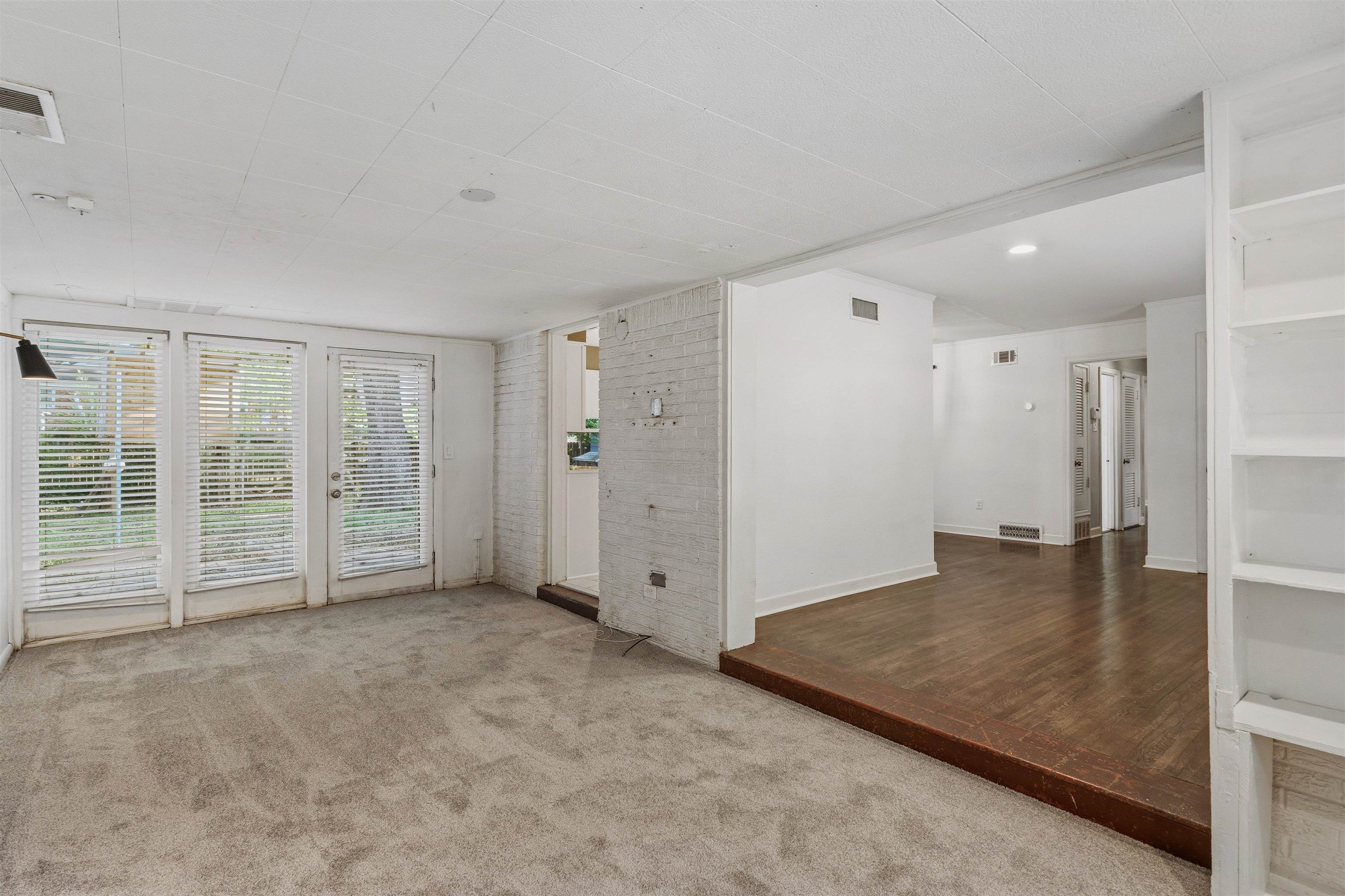 5047 Edenshire Ave Property Photo 11
