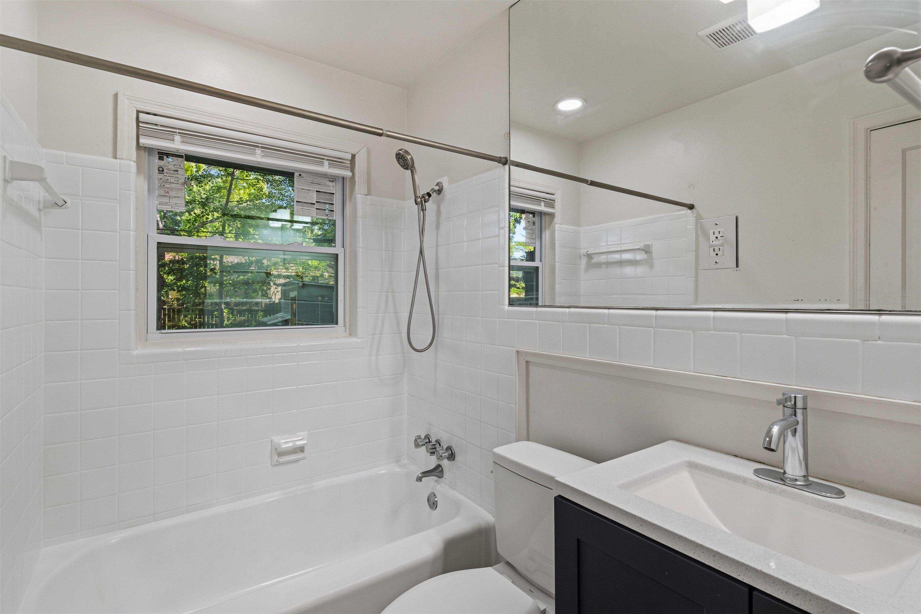 5047 Edenshire Ave Property Photo 17