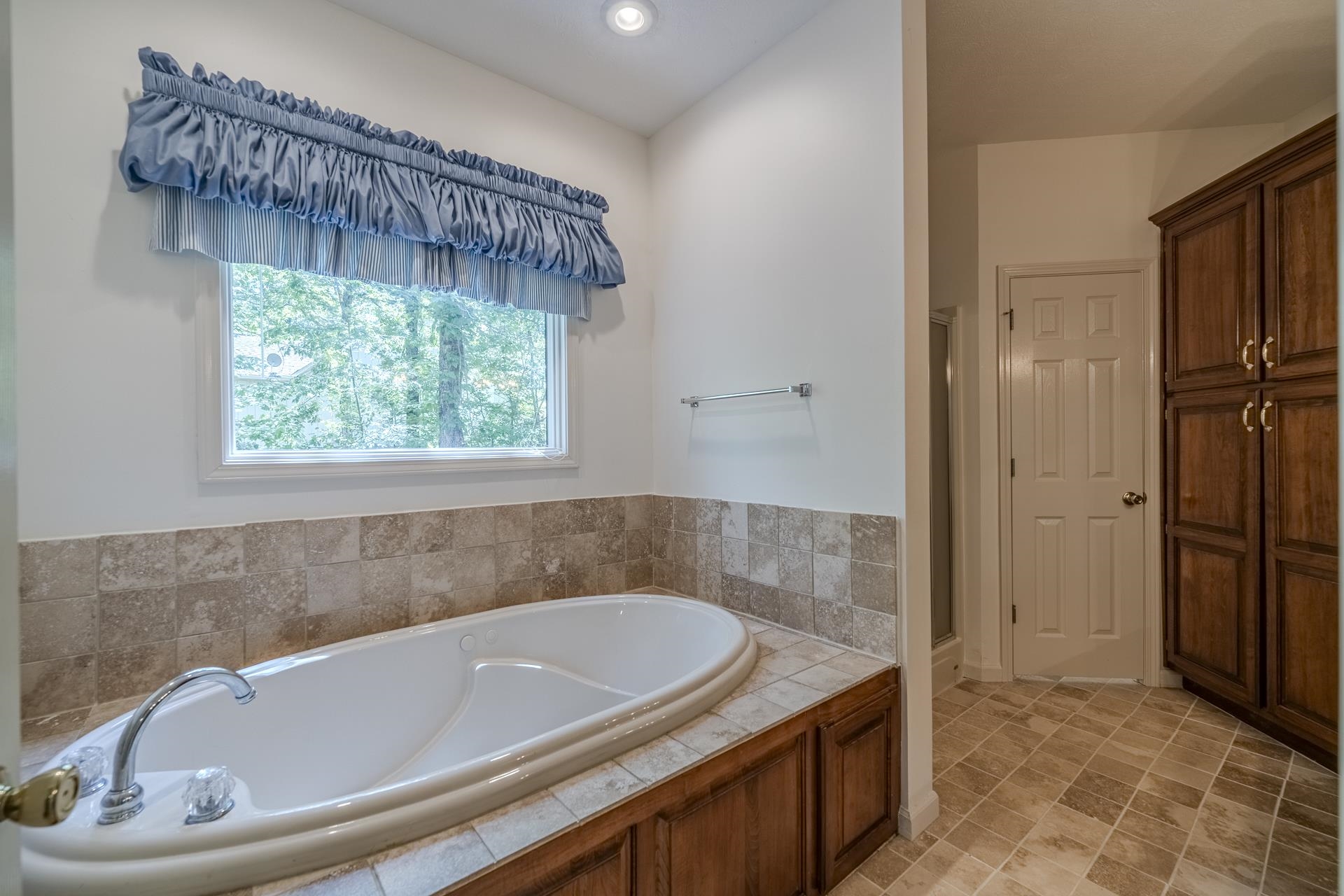 535 Old South Rd Property Photo 18