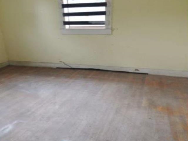 1436 College St Property Photo 6