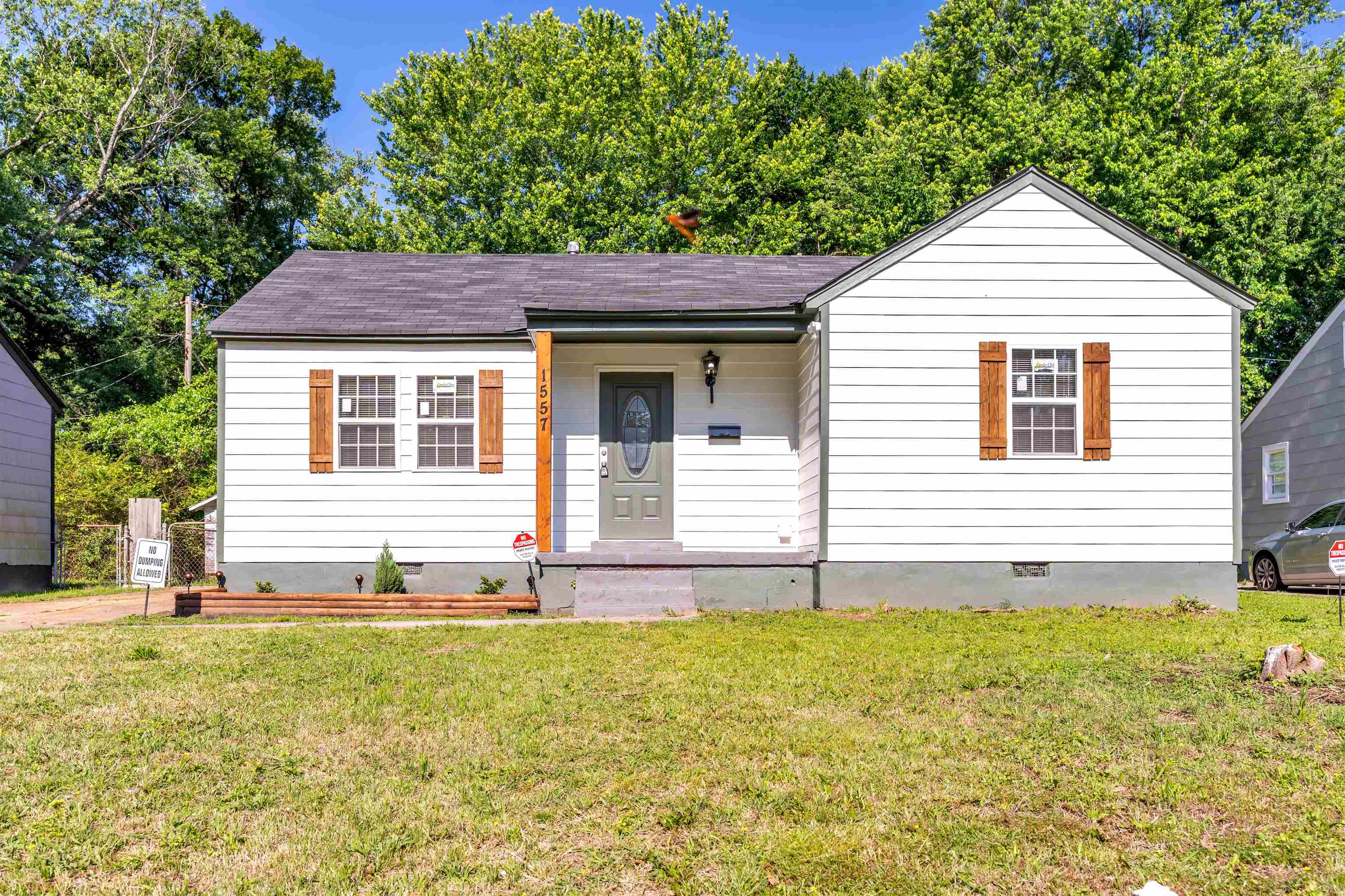 1557 Hope St Property Photo 1