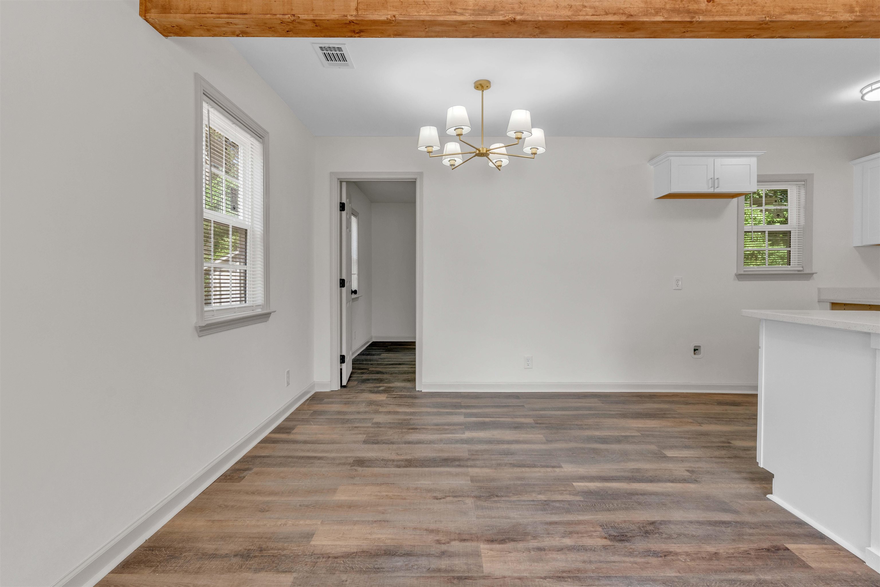 1557 Hope St Property Photo 9