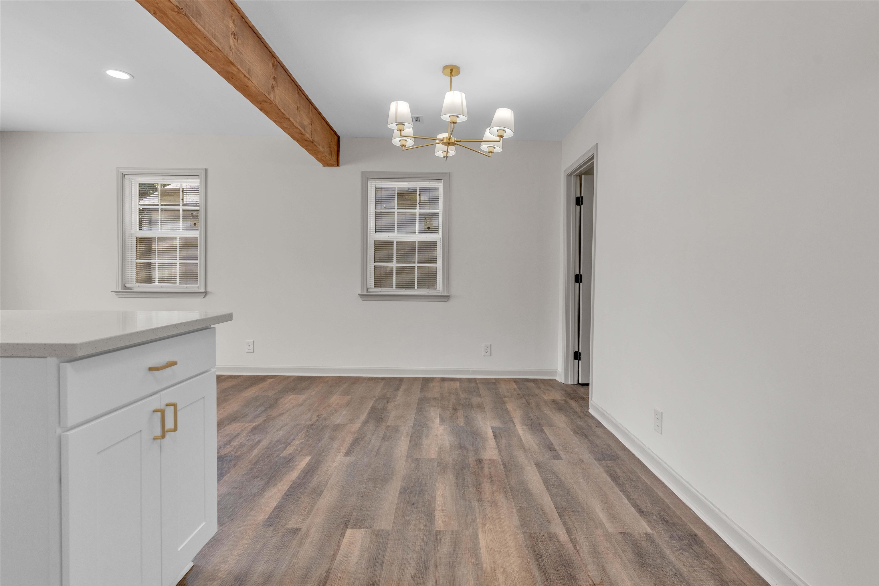 1557 Hope St Property Photo 11