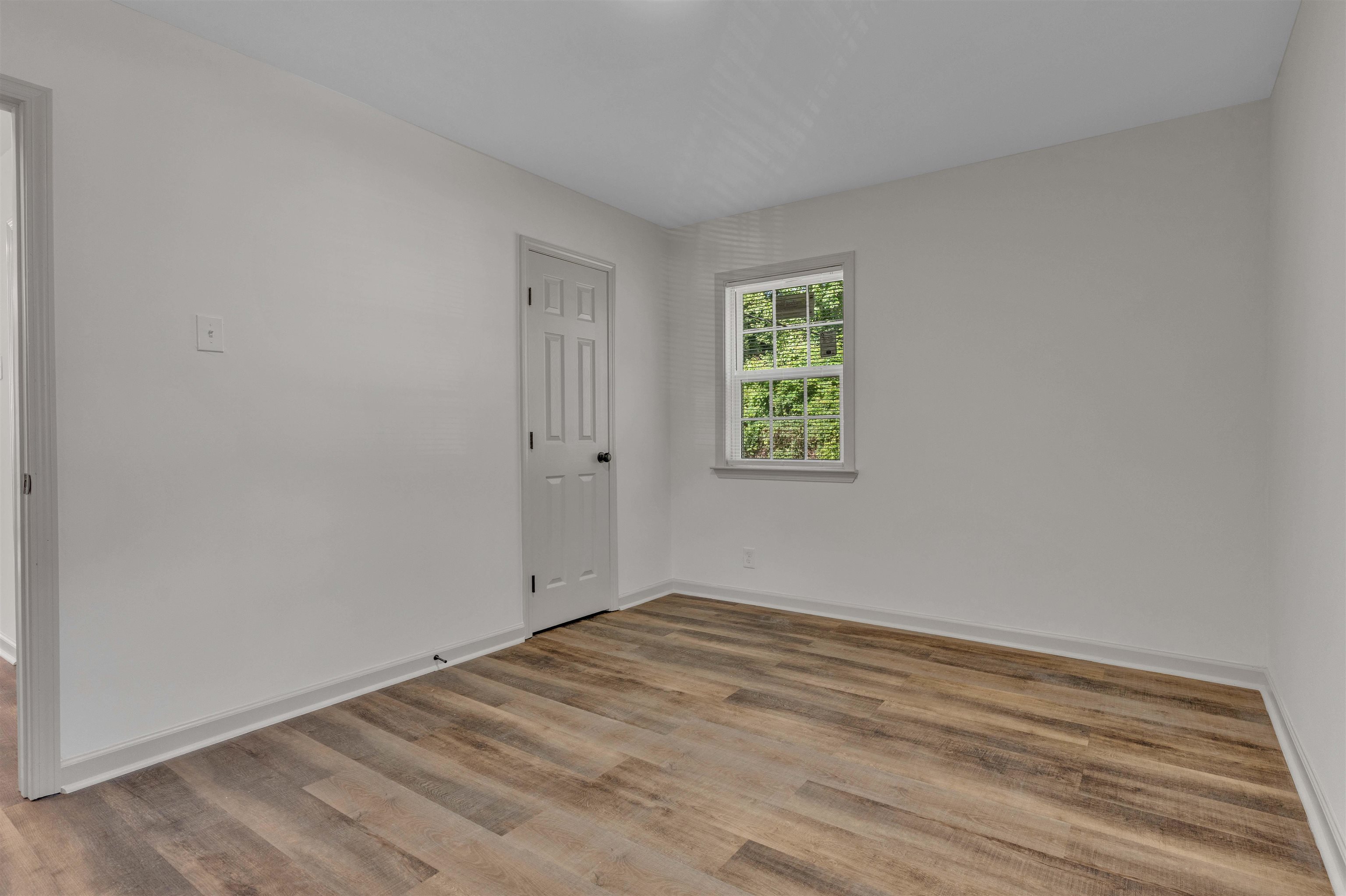 1557 Hope St Property Photo 24