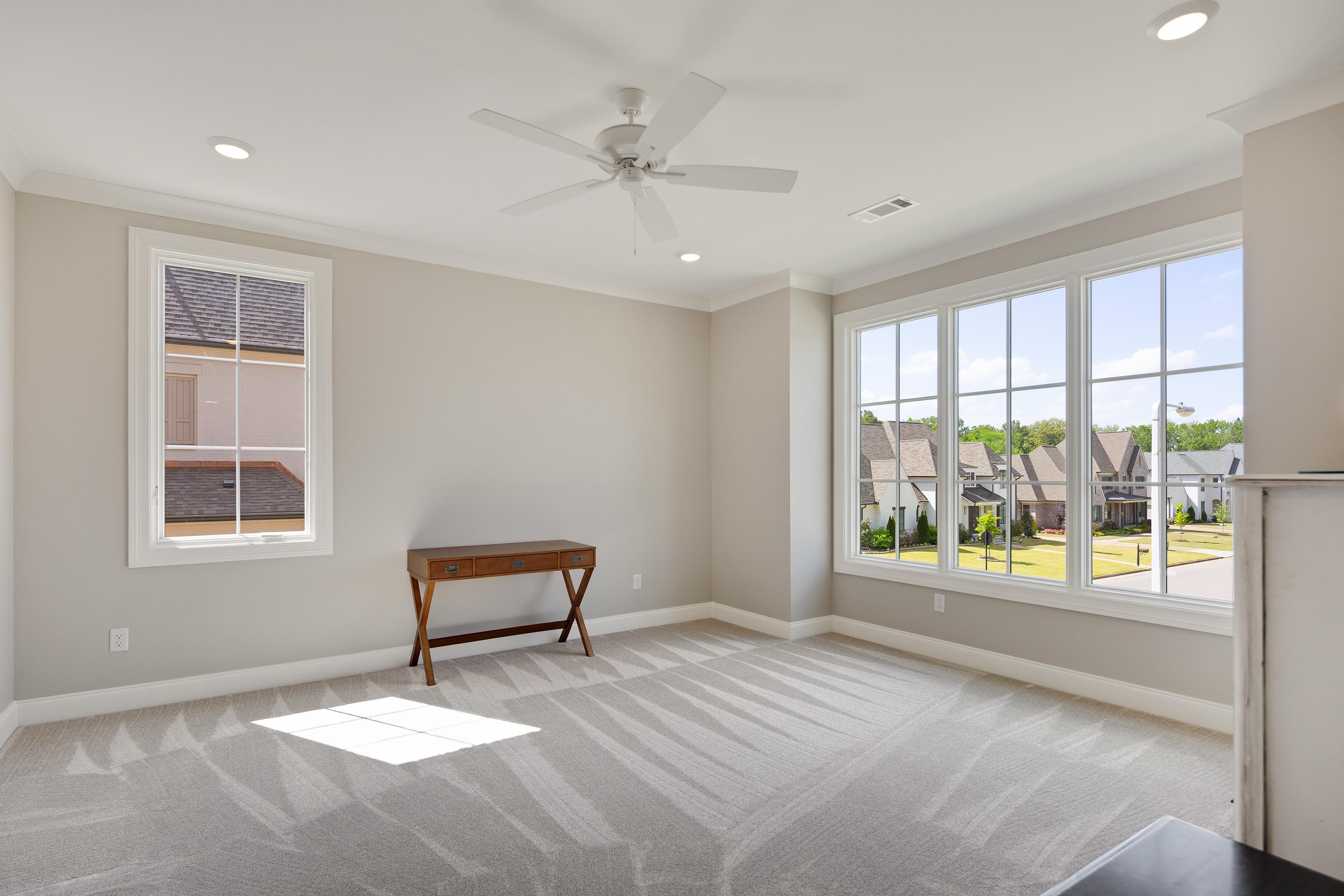 7069 Allelon Cir S Property Photo 28